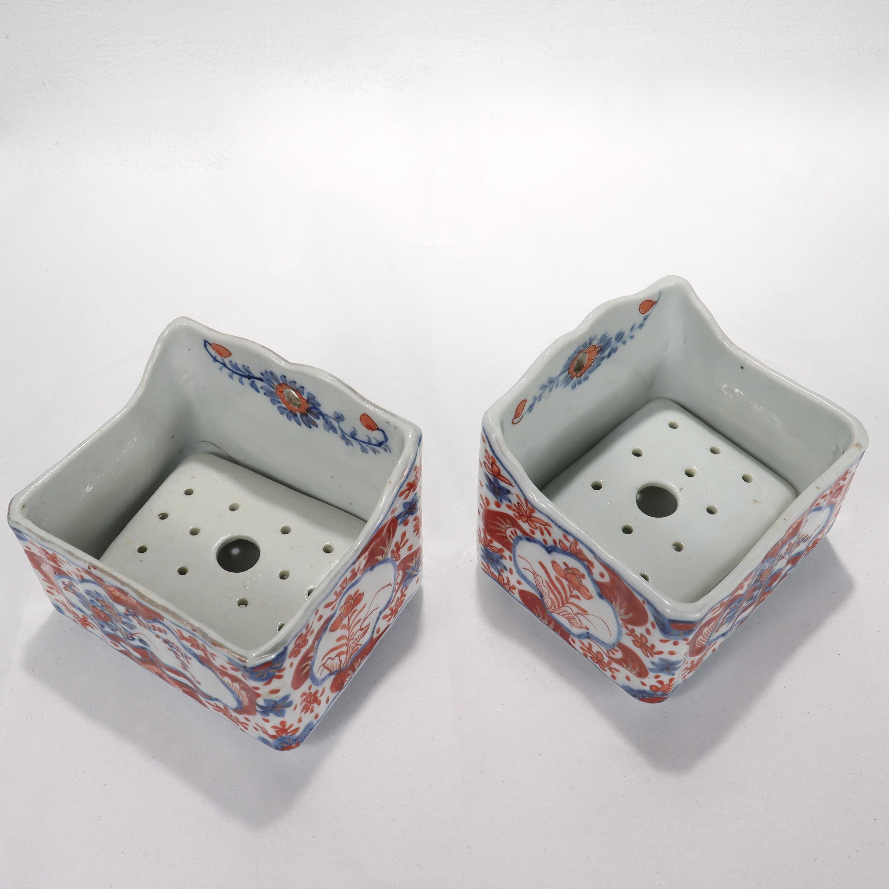 Pair of Old or Antique Japanese Imari Porcelain Soap Dishes For Sale 4