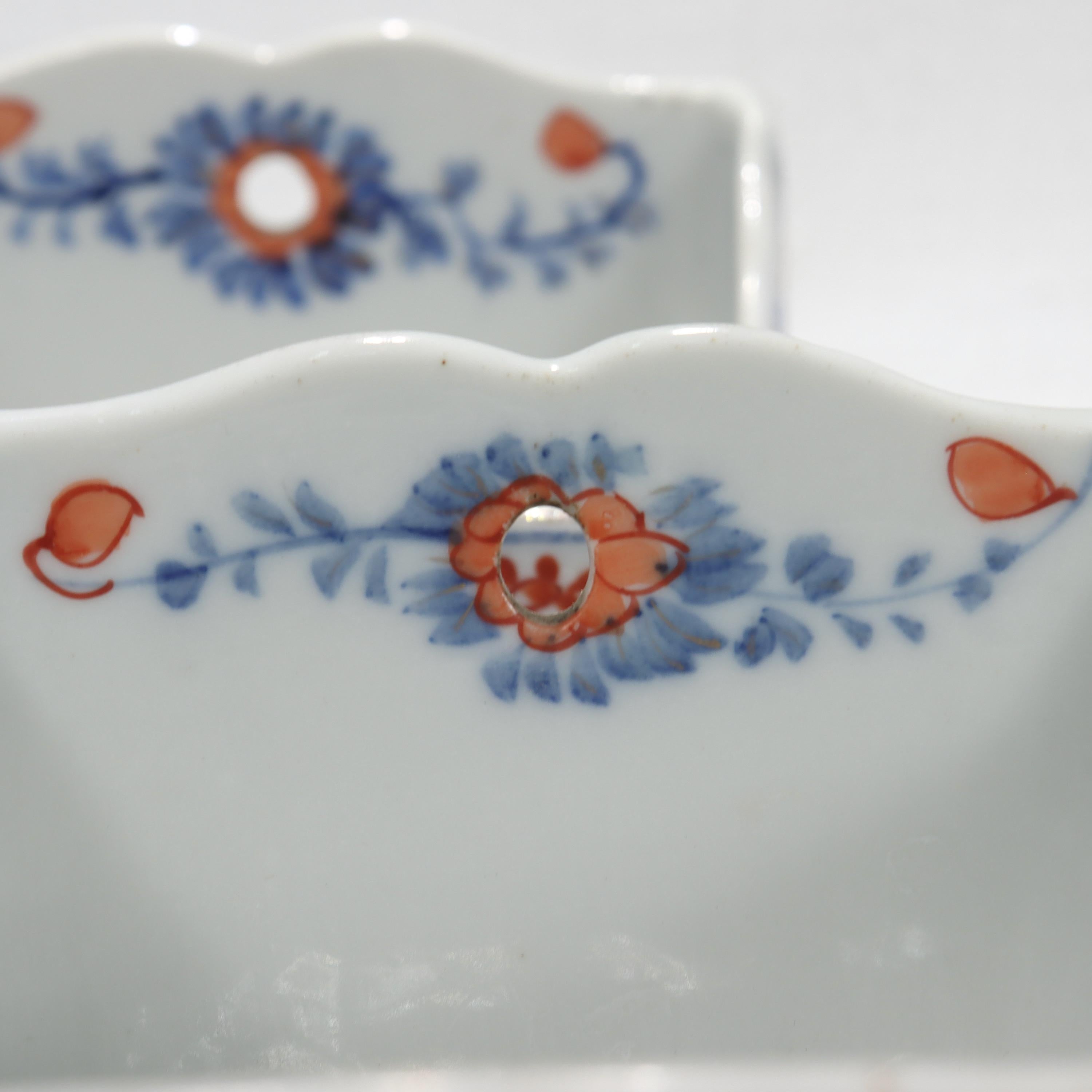Pair of Old or Antique Japanese Imari Porcelain Soap Dishes For Sale 3
