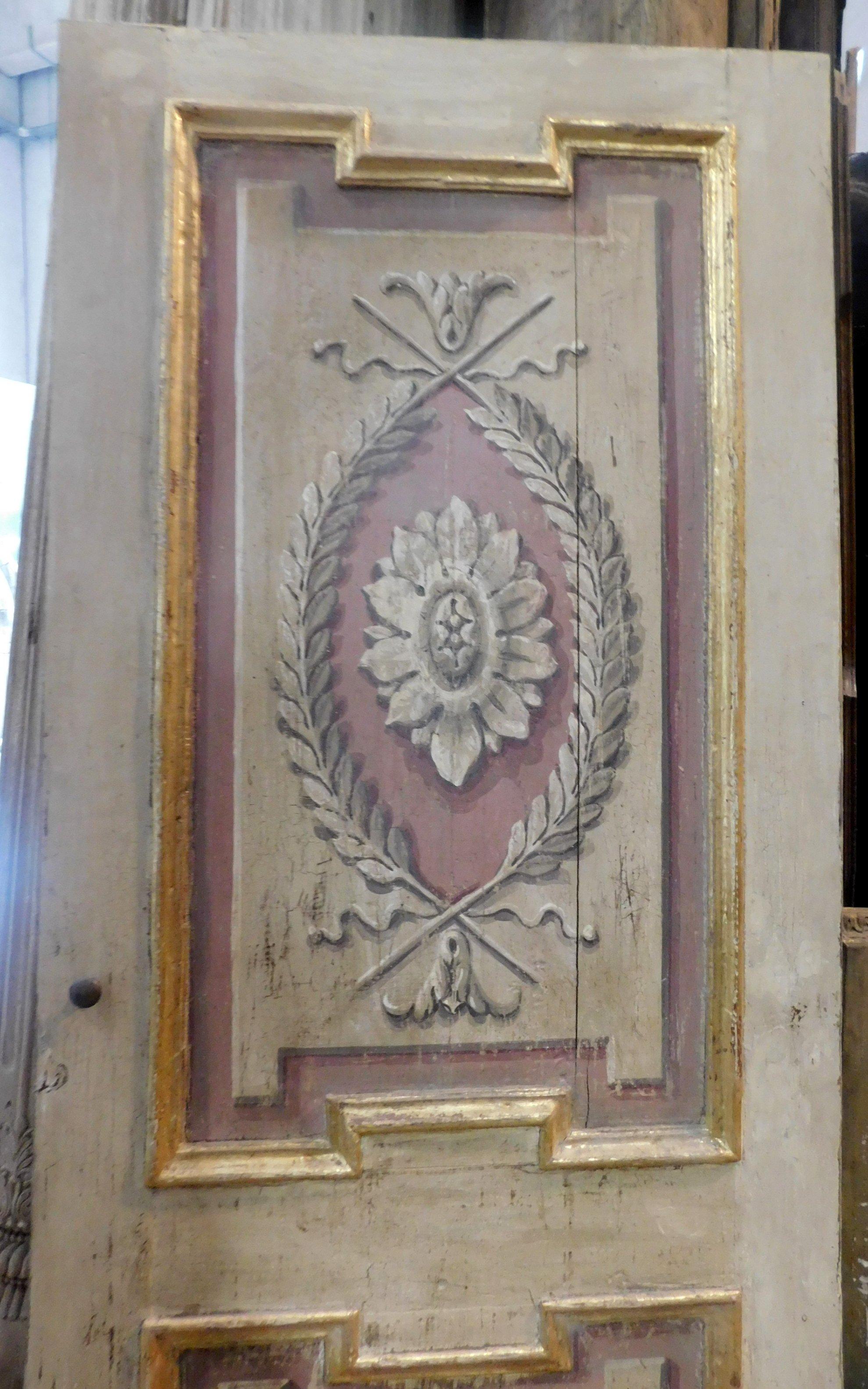 Pair of Old Painted and Gilded Wooden Doors, Florence, 'Italy', '700 In Good Condition In Cuneo, Italy (CN)