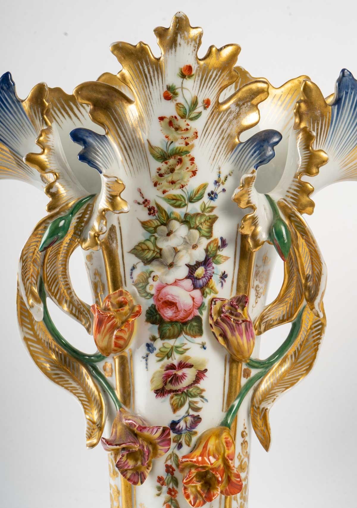 19th Century Pair of Old Paris Porcelain Vases
