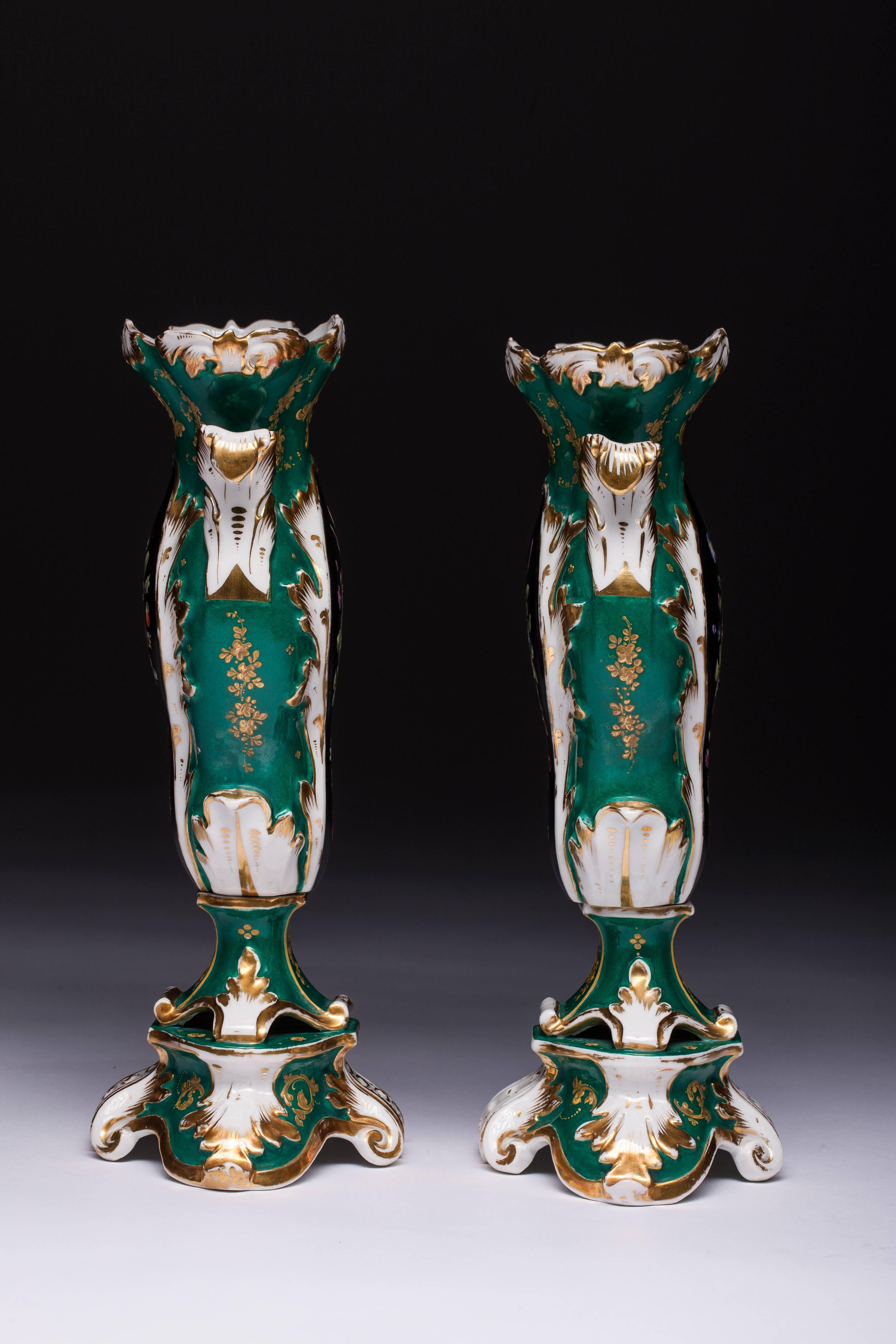 Porcelain Pair of Old Paris Rococo Vases on Stands Green in Color For Sale