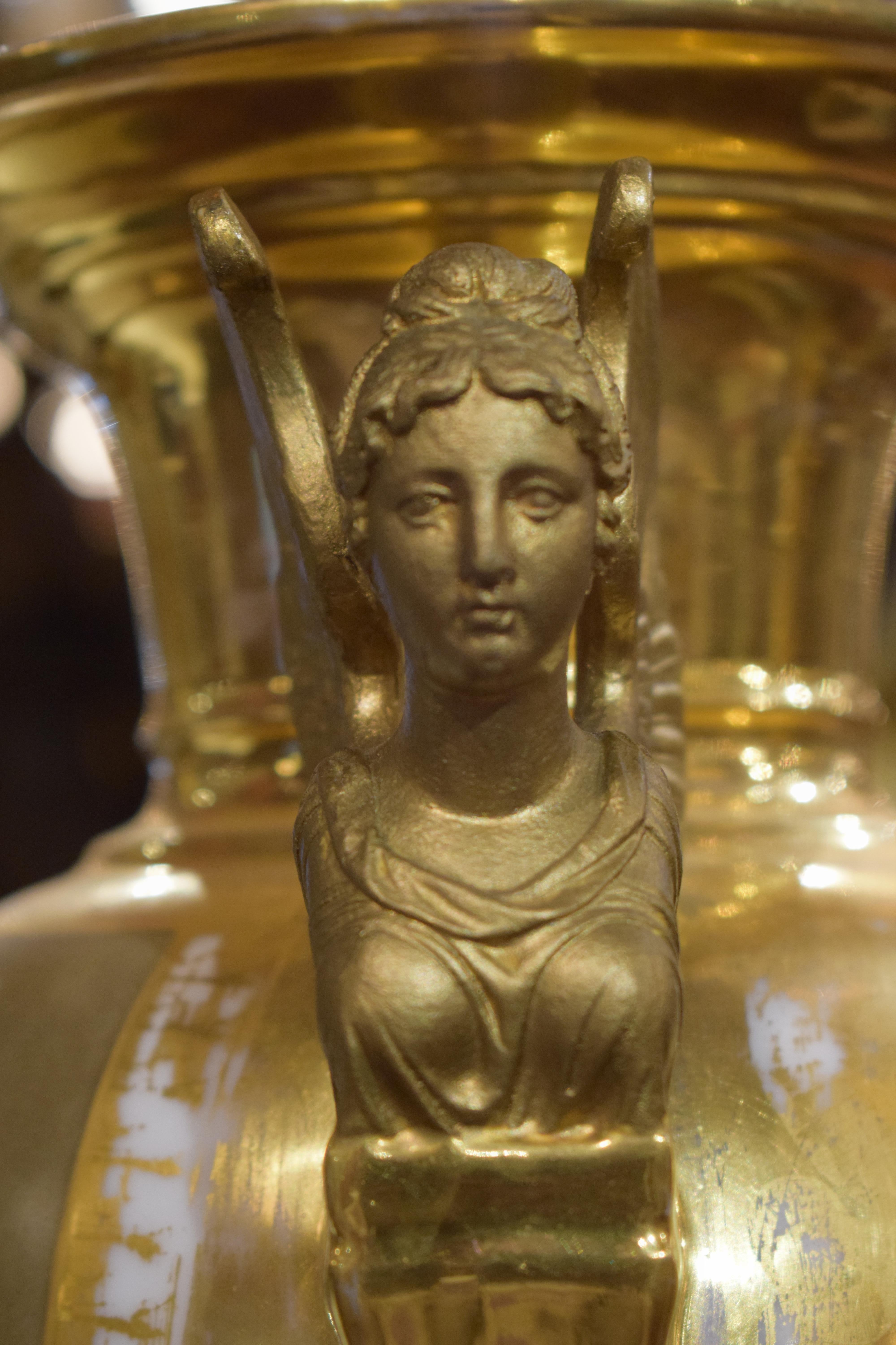 Peint à la main Paire de vases anciens de Paris en vente