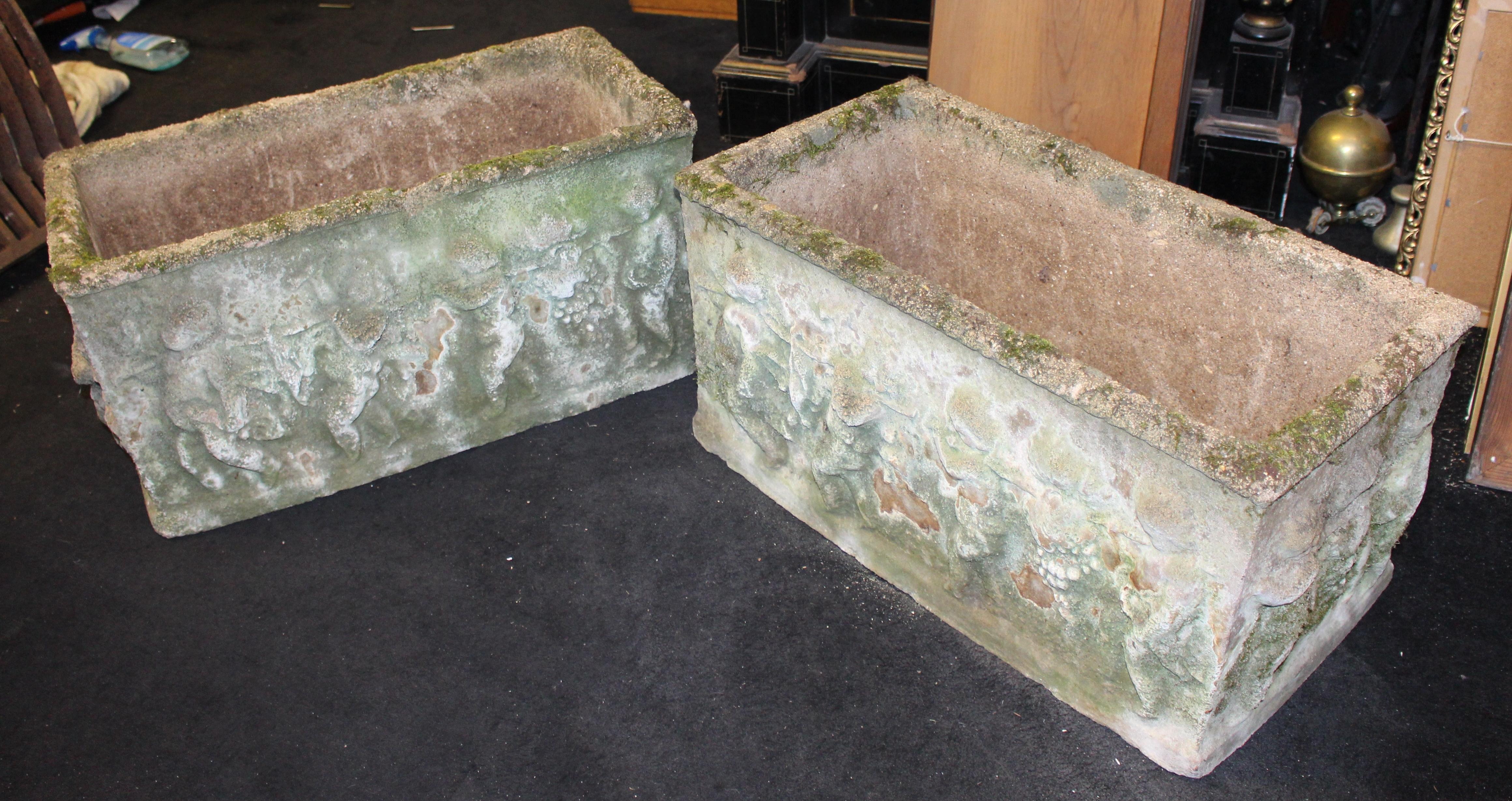Pair of old reconstituted cherubic garden planter troughs


Measures: Width 66 cm / 26 in

Depth 36 cm / 14 in

Height 31 cm / 12 1/4 in

 
Pair of old garden troughs

Classical style cherub decoration.

Good aged condition. One or two
