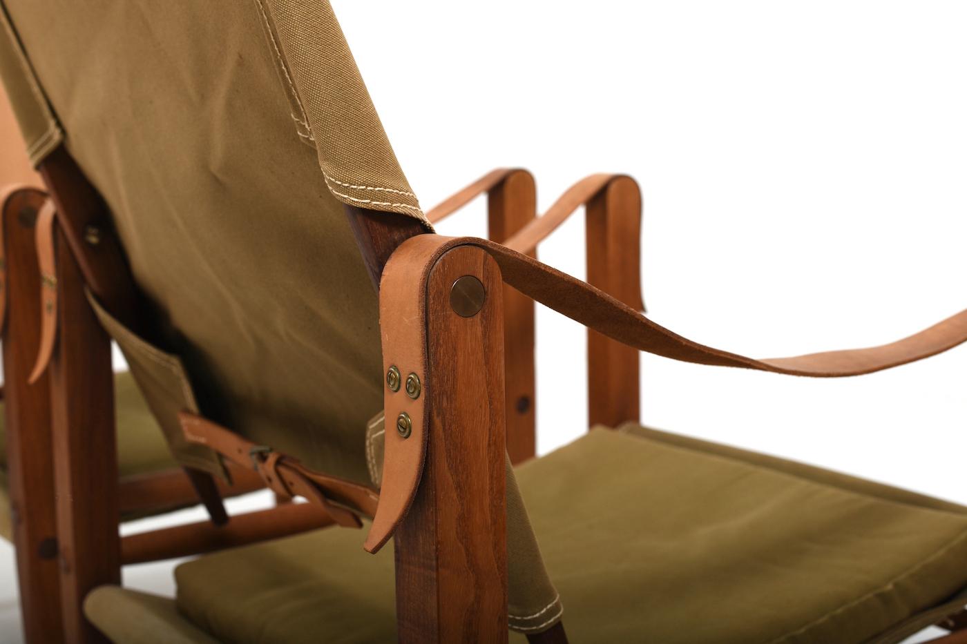Ein Paar alte Safari-Stühle von Kaare Klint 2