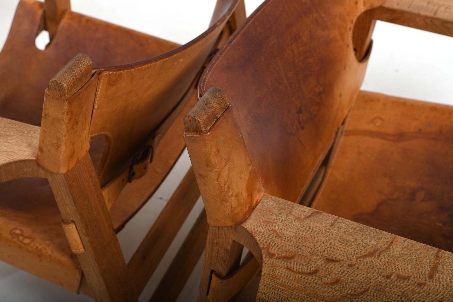 20ième siècle Paire de chaises espagnoles anciennes par Børge Mogensen début des années 1960 en vente
