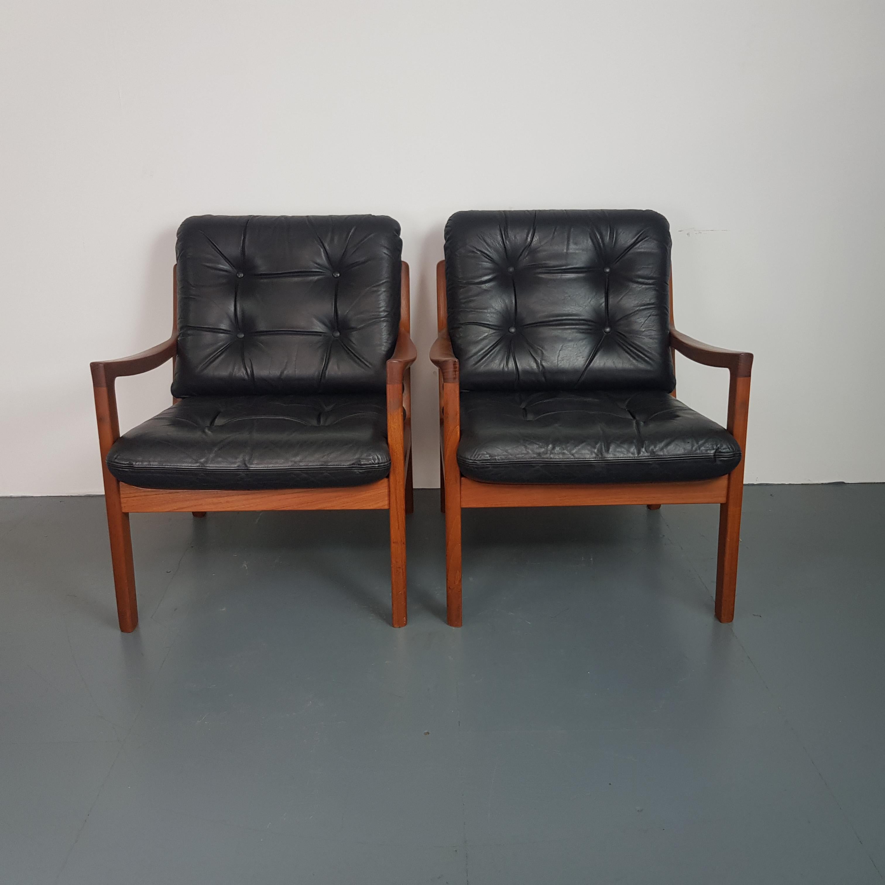 Pair of Ole Wanscher for France & Son Denmark, 1960s Teak Lounge Chairs Leather In Good Condition For Sale In Lewes, East Sussex