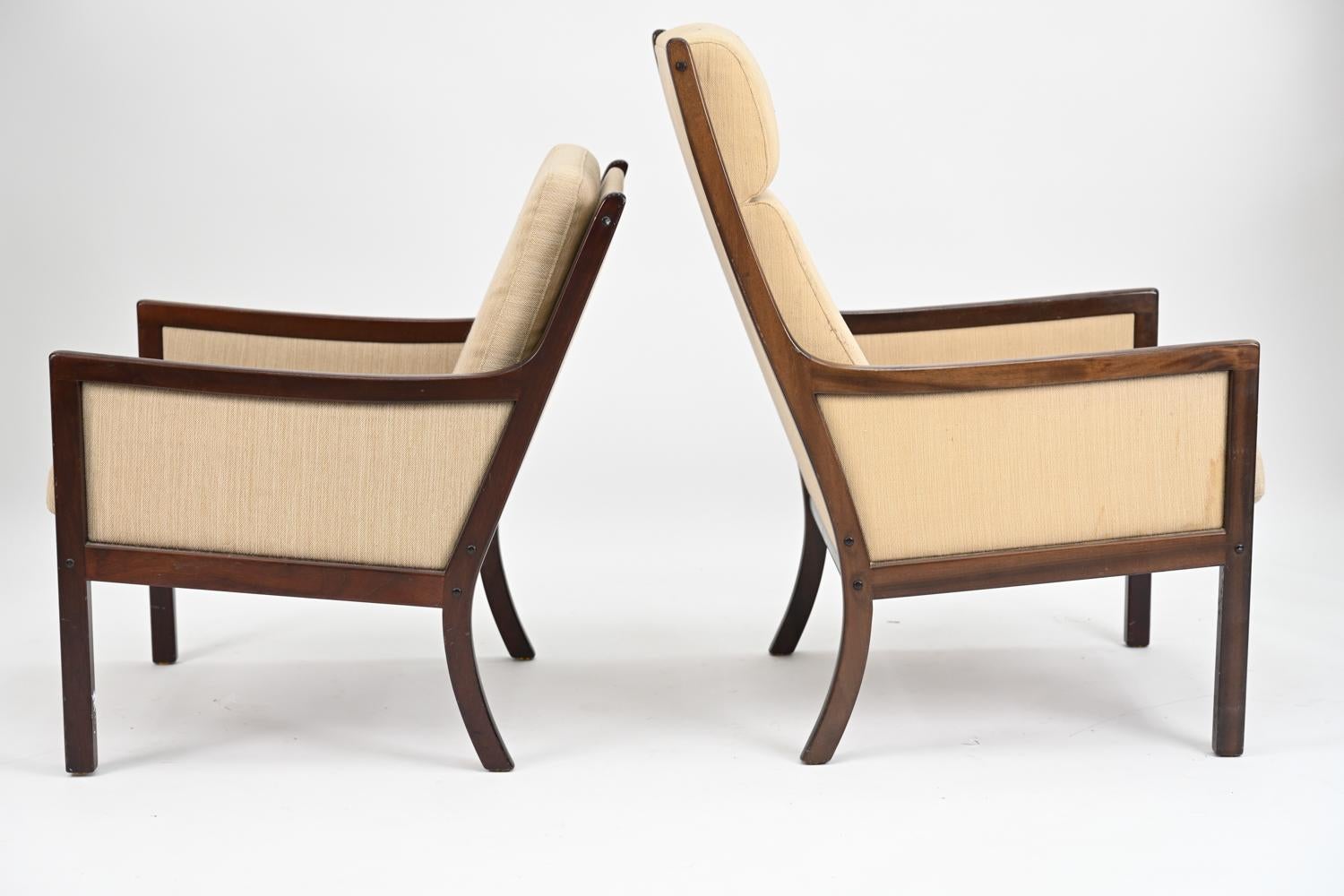 Pair of Ole Wanscher for Poul Jeppesens Møbelfabrik Lounge Chairs 1
