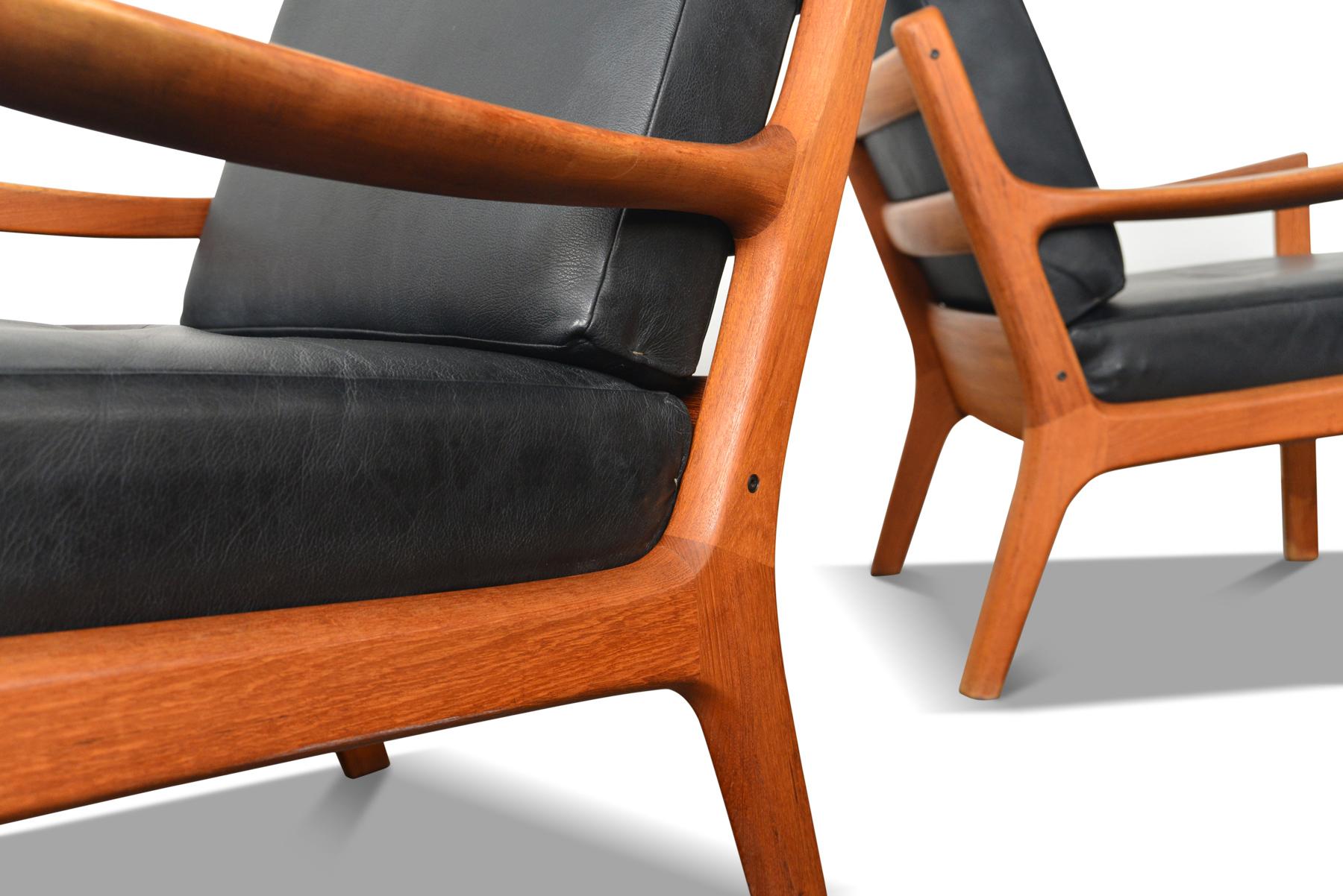 Mid-Century Modern Pair of Ole Wanscher Senator Lounge Chairs in Teak + Black Leather #2
