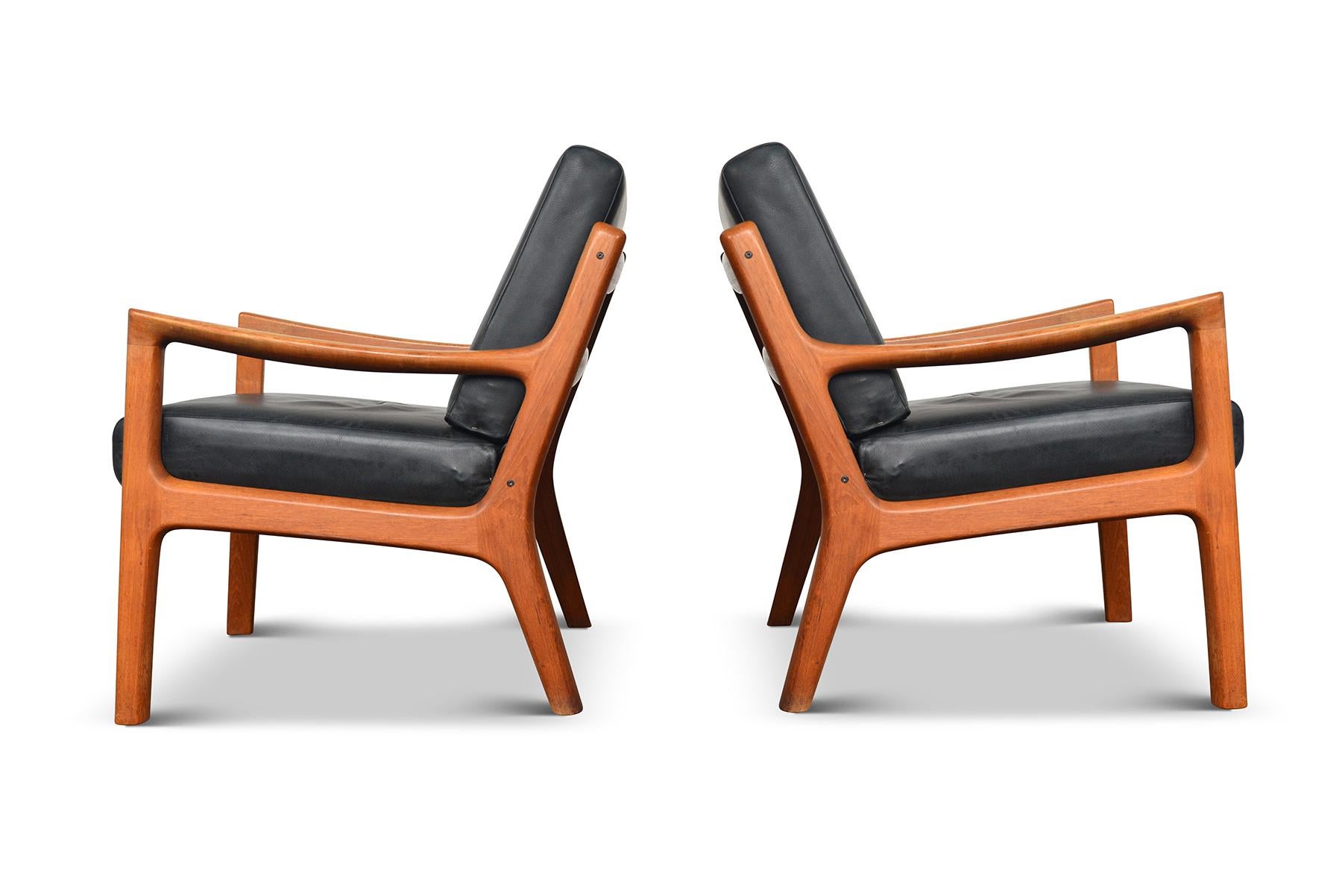20th Century Pair of Ole Wanscher Senator Lounge Chairs in Teak + Black Leather #2