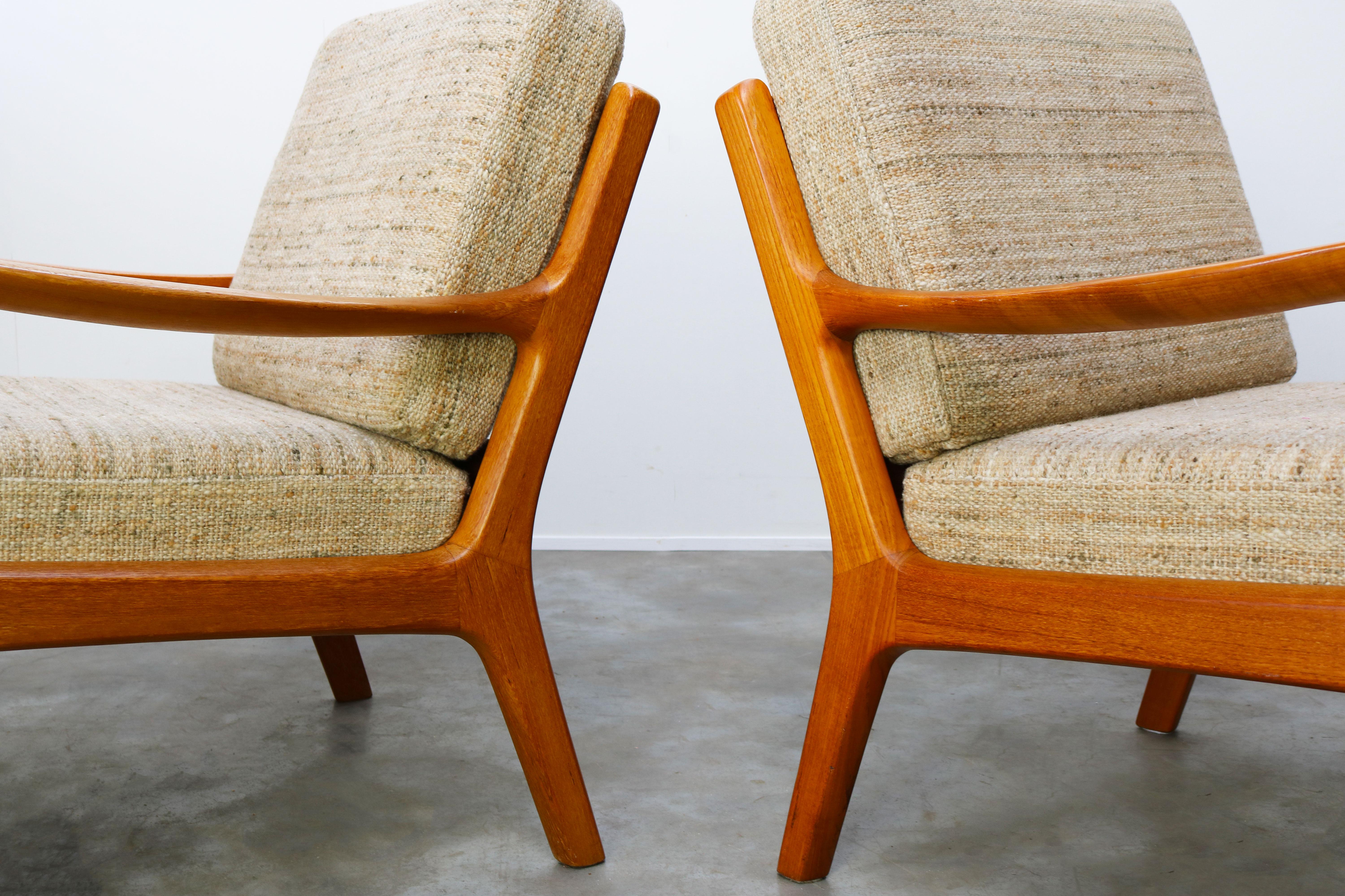 Pair of Ole Wanscher Senator Lounge Chairs in Teak White Wool P. Jeppesen, 1950s 1