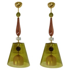 Paire de pendentifs en verre vert olive, Italie