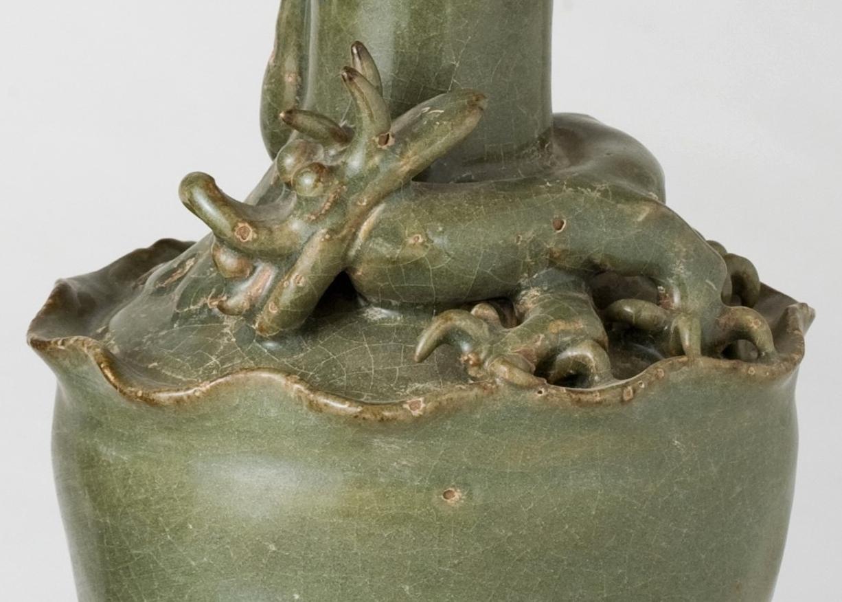 Coppia di vasi Longquan Celadon smaltati in verde oliva, Sui-Song in vendita 3
