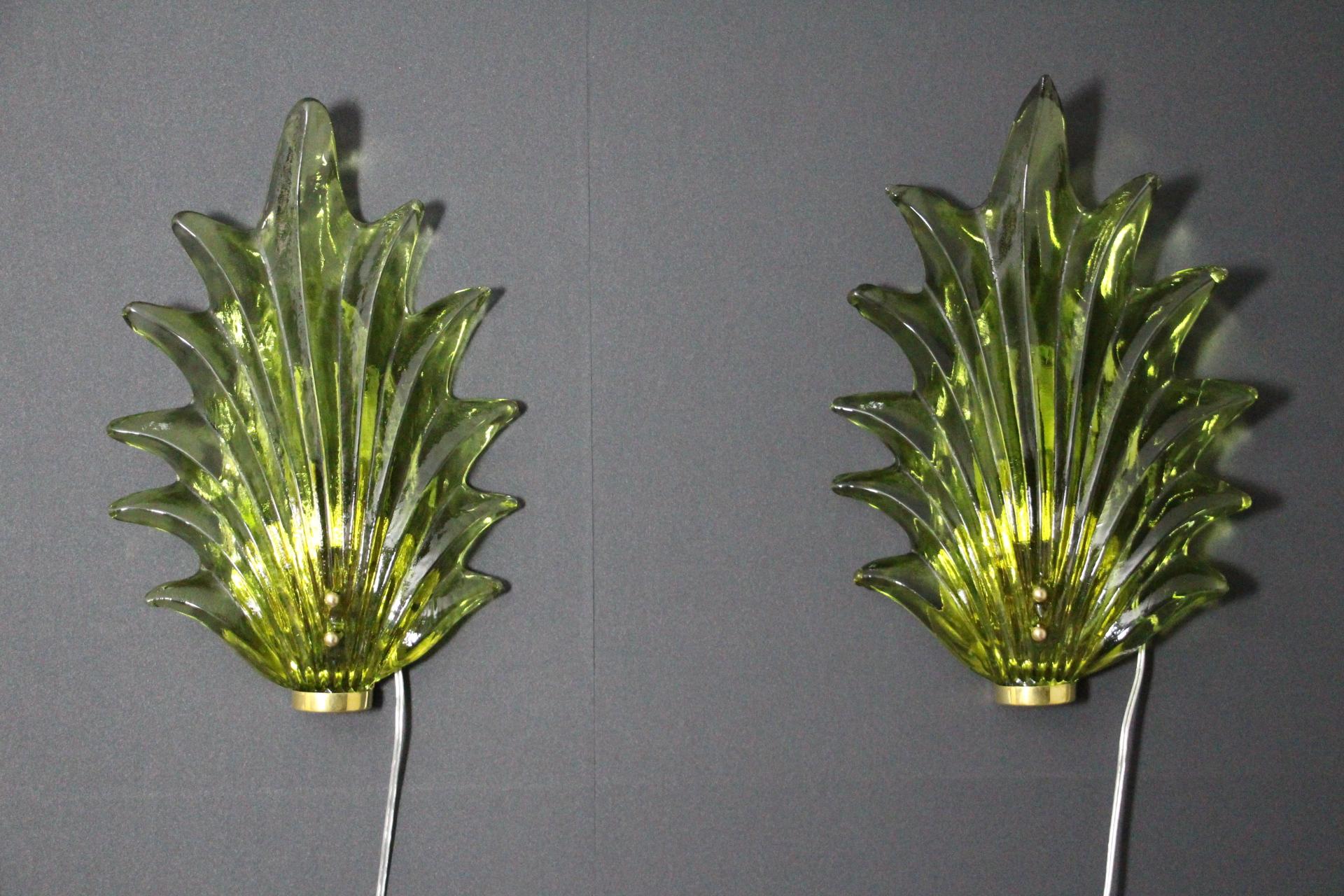 Pair of Olive Green Murano Glass Leaf and Brass Sconces in Barovier Style 5