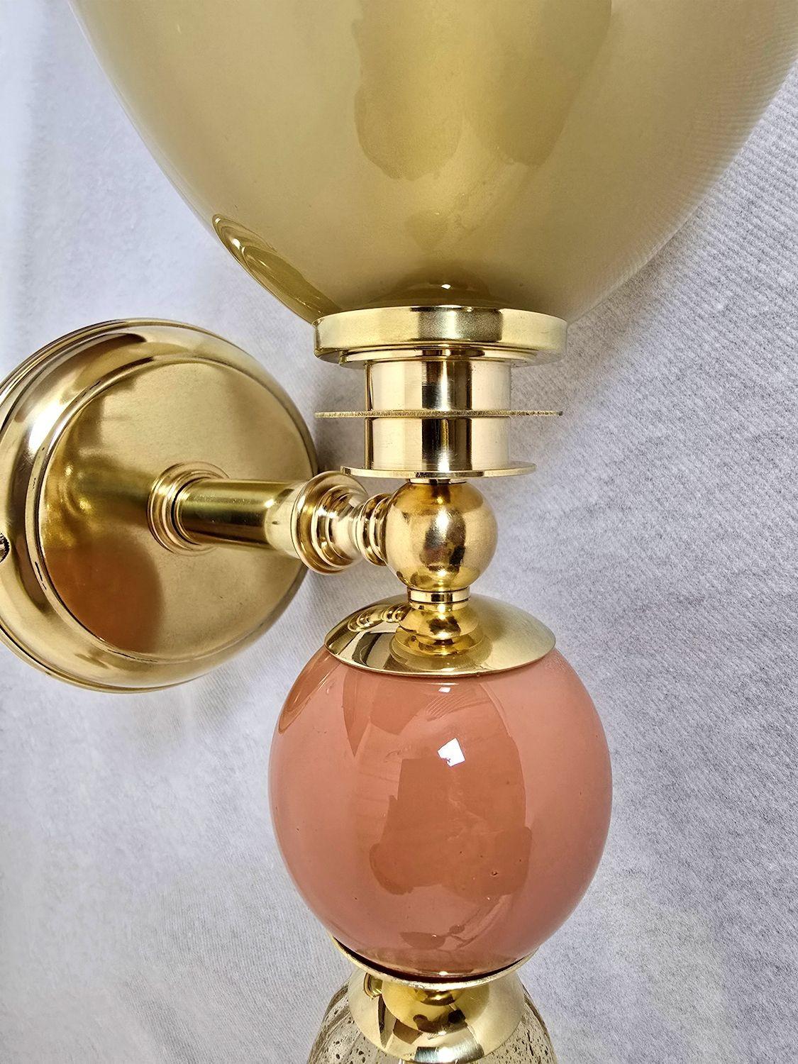 Ottone Coppia di appliques in Greene & Greene verde oliva di Murano in vendita