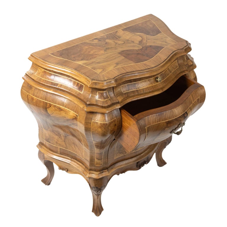 Pair of Olive Wood Bombé Commodes/Side Cabinets, Italian, ca. 1880 For Sale 5