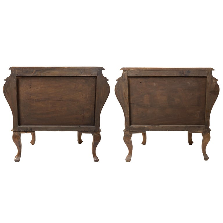 Late 19th Century Pair of Olive Wood Bombé Commodes/Side Cabinets, Italian, ca. 1880 For Sale