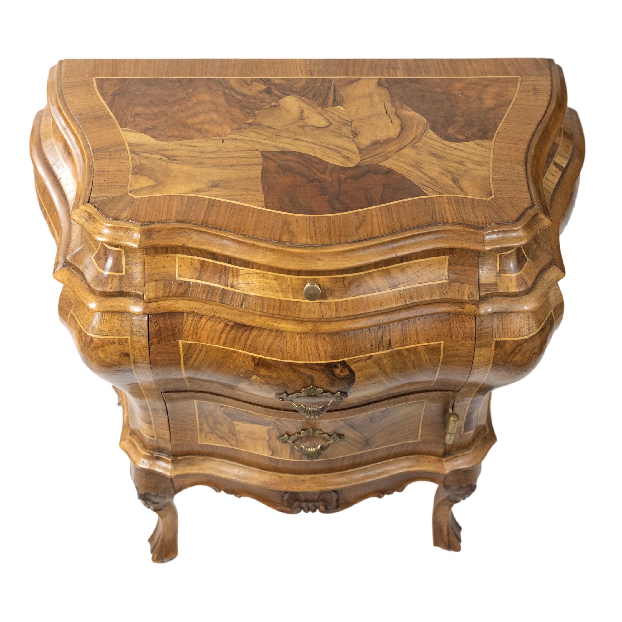 Pair of Olive Wood Bombé Commodes/Side Cabinets, Italian, ca. 1880 3