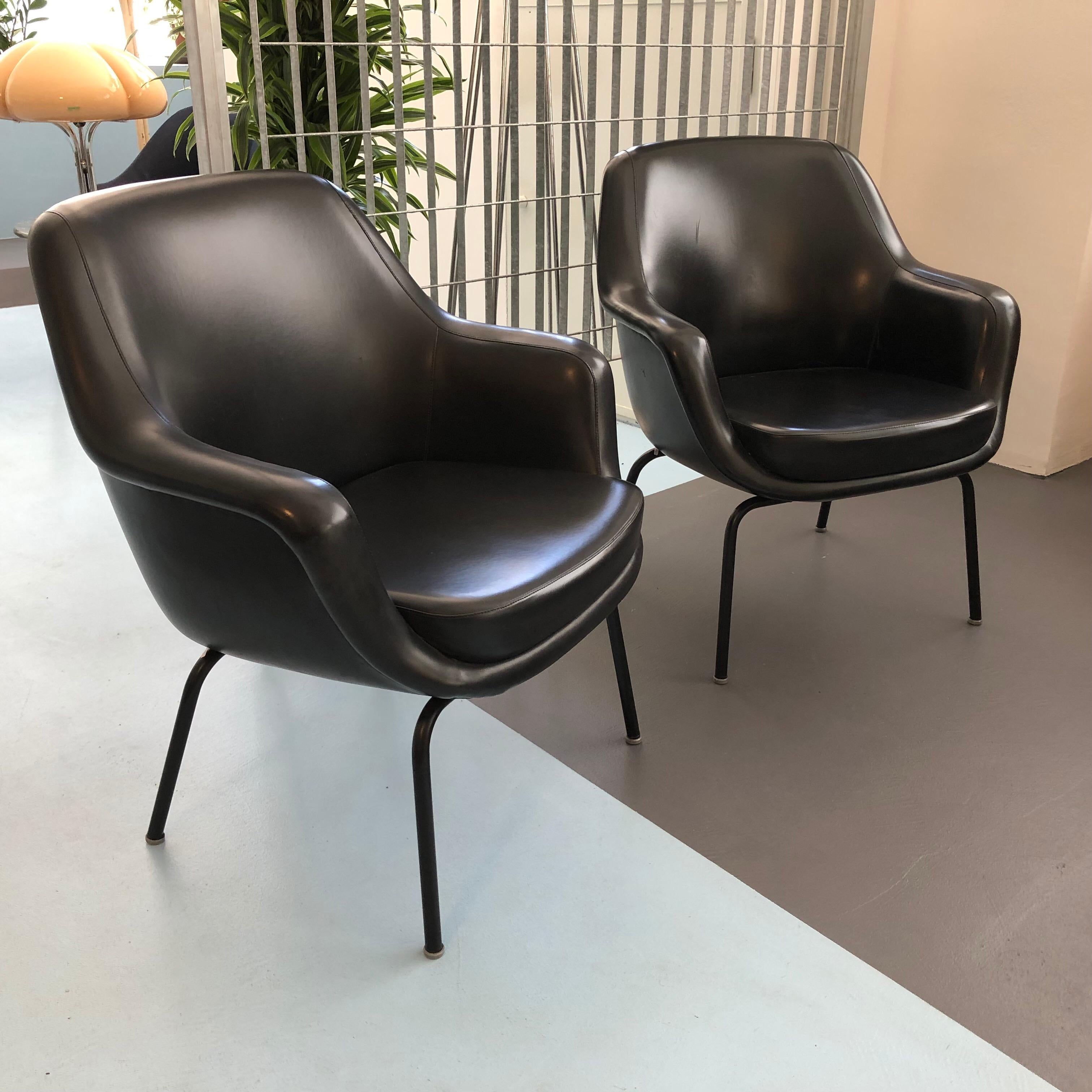 Pair of Olli Mannermaa Armchairs by Cassina, Italy, 1960s For Sale 4