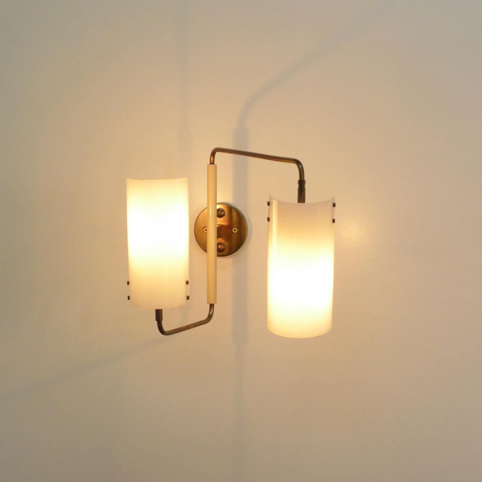Mid-Century Modern Pair of Oluce Twin-Shade Adjustable Wall Lights, Designed by Tito Agnoli, 1955 For Sale