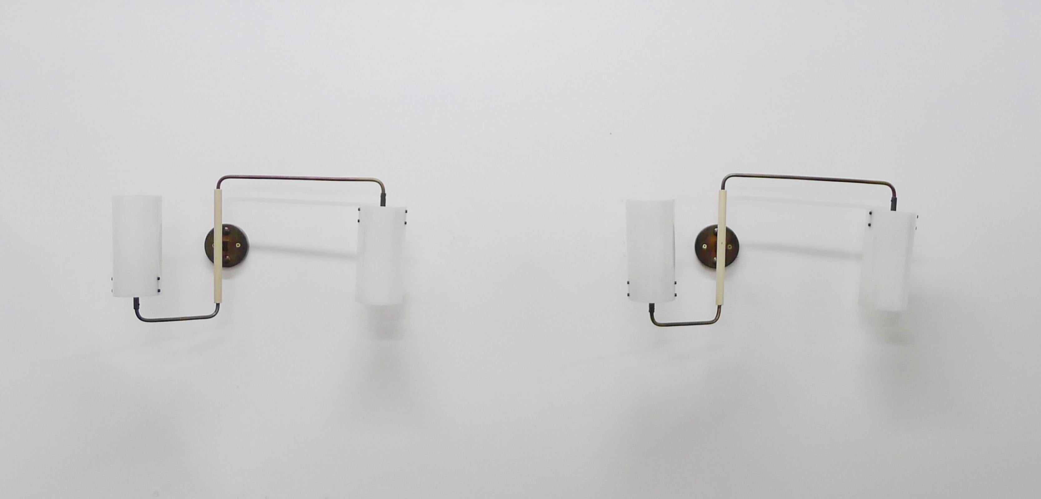 Pair of Oluce Twin-Shade Adjustable Wall Lights, Designed by Tito Agnoli, 1955 For Sale 1