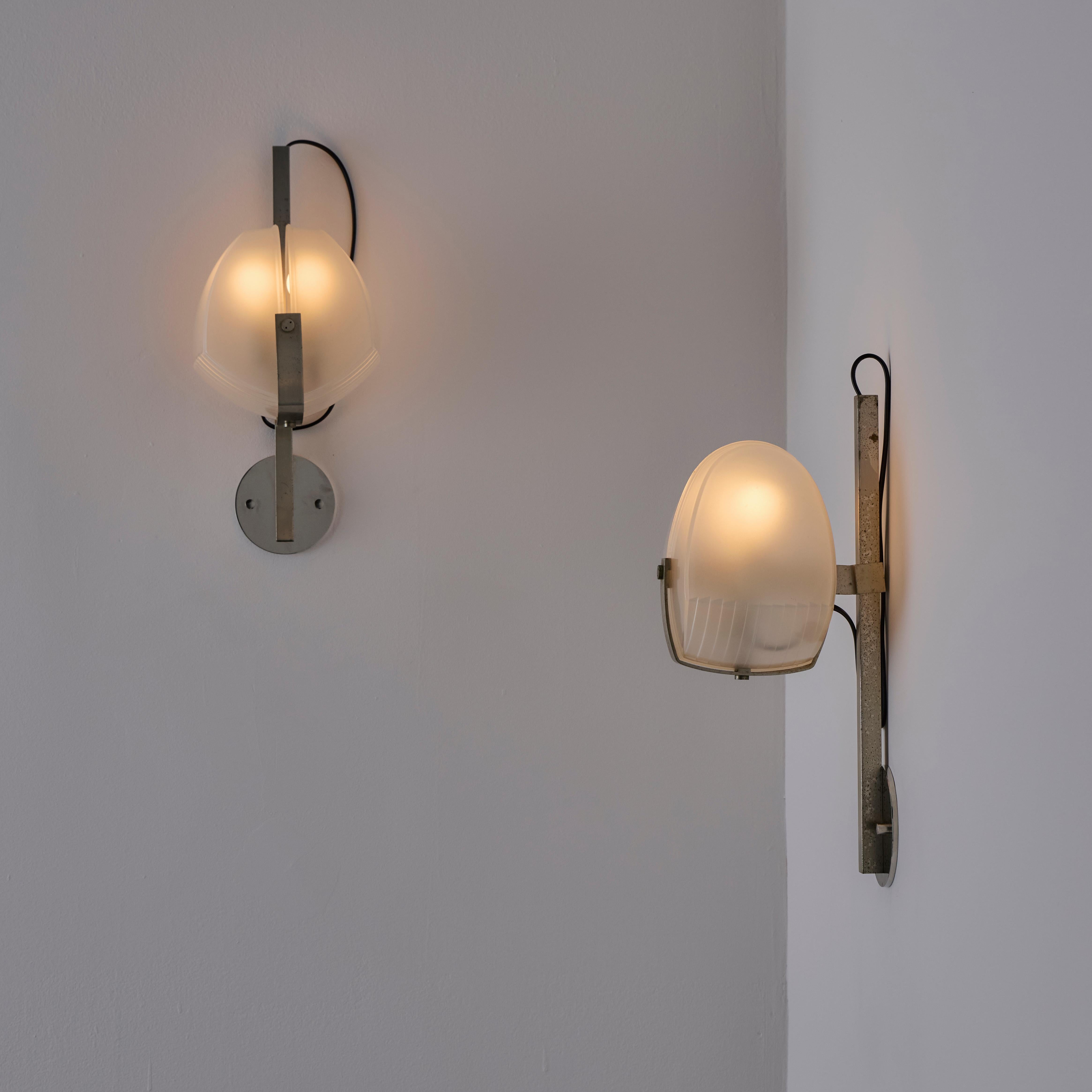 Coppia di appliques 'Omicron' di Vico Magistretti per Artemide in vendita 5