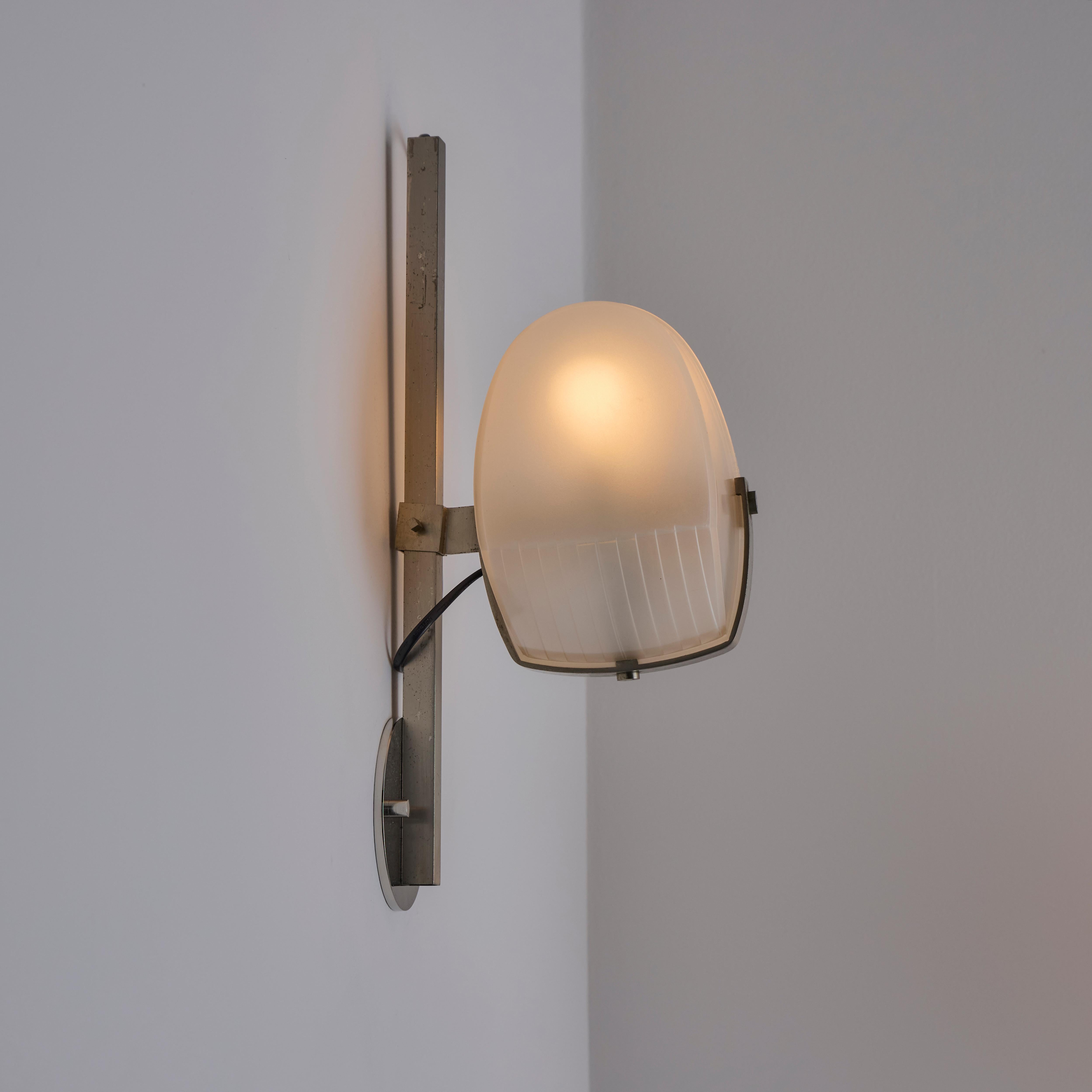 Coppia di appliques 'Omicron' di Vico Magistretti per Artemide in vendita 8