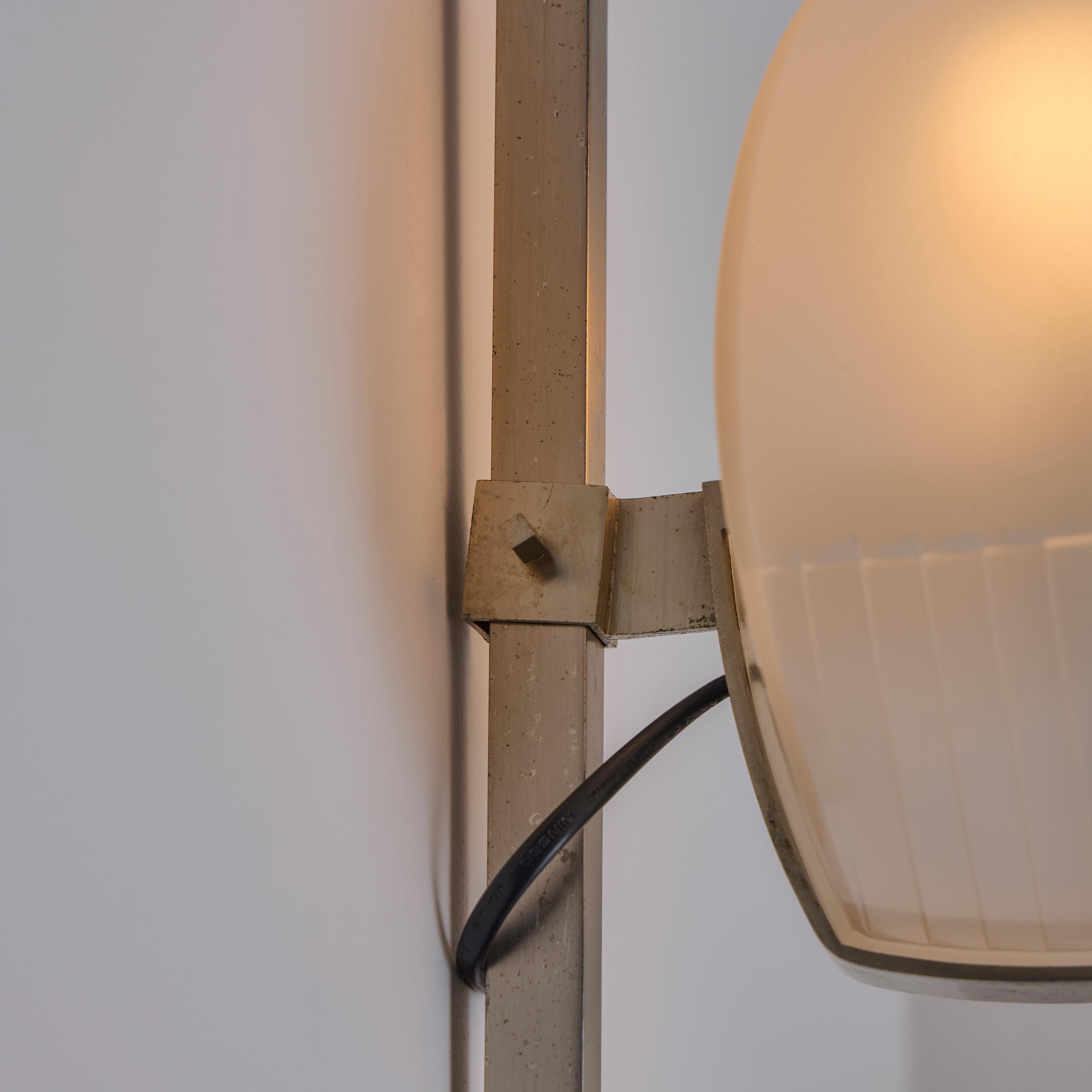 Coppia di appliques 'Omicron' di Vico Magistretti per Artemide in vendita 10