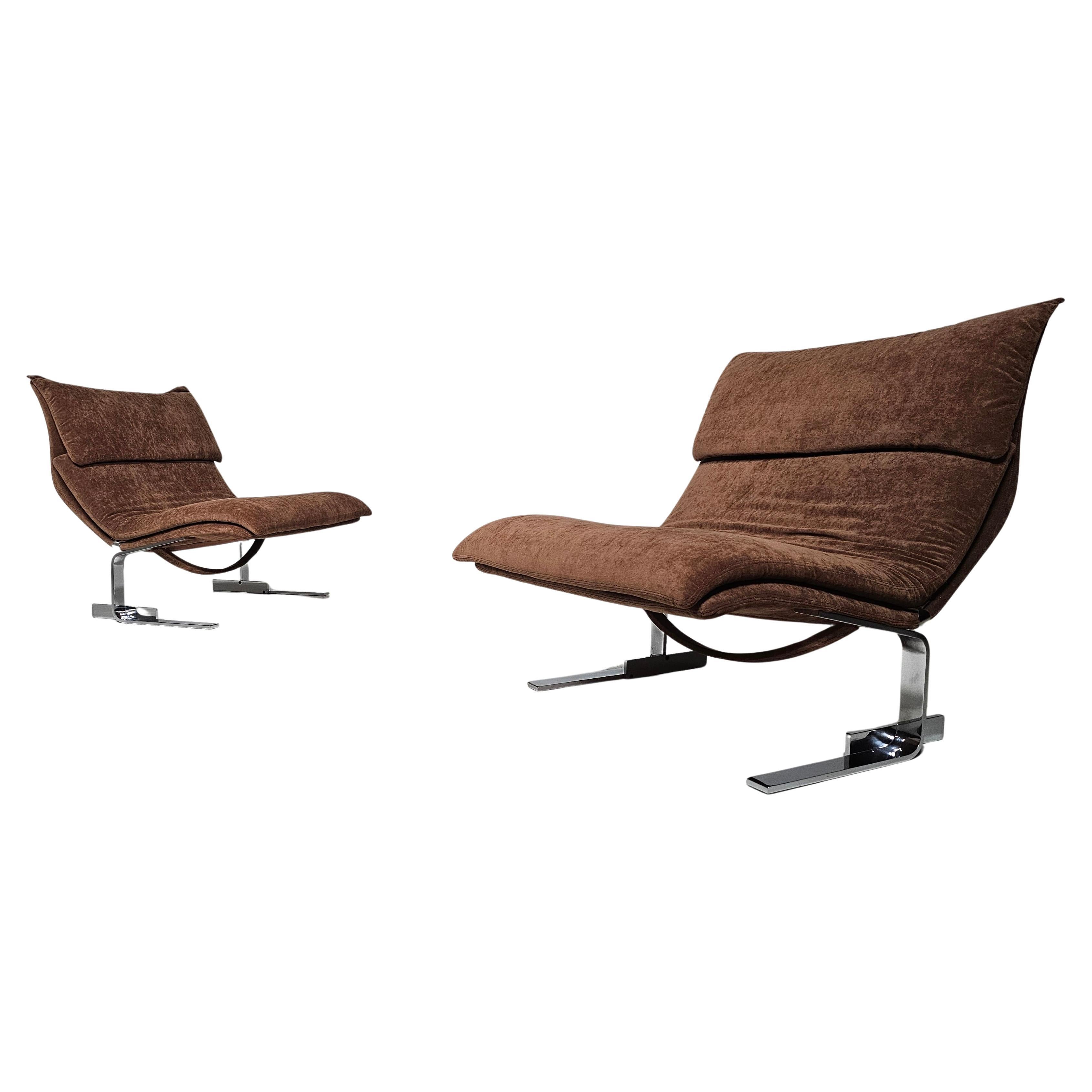 Pair of Onda lounge chairs in brown fabric by Giovanni Offredi for Saporiti For Sale