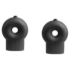 Paire de vases en céramique à un pied par Faina