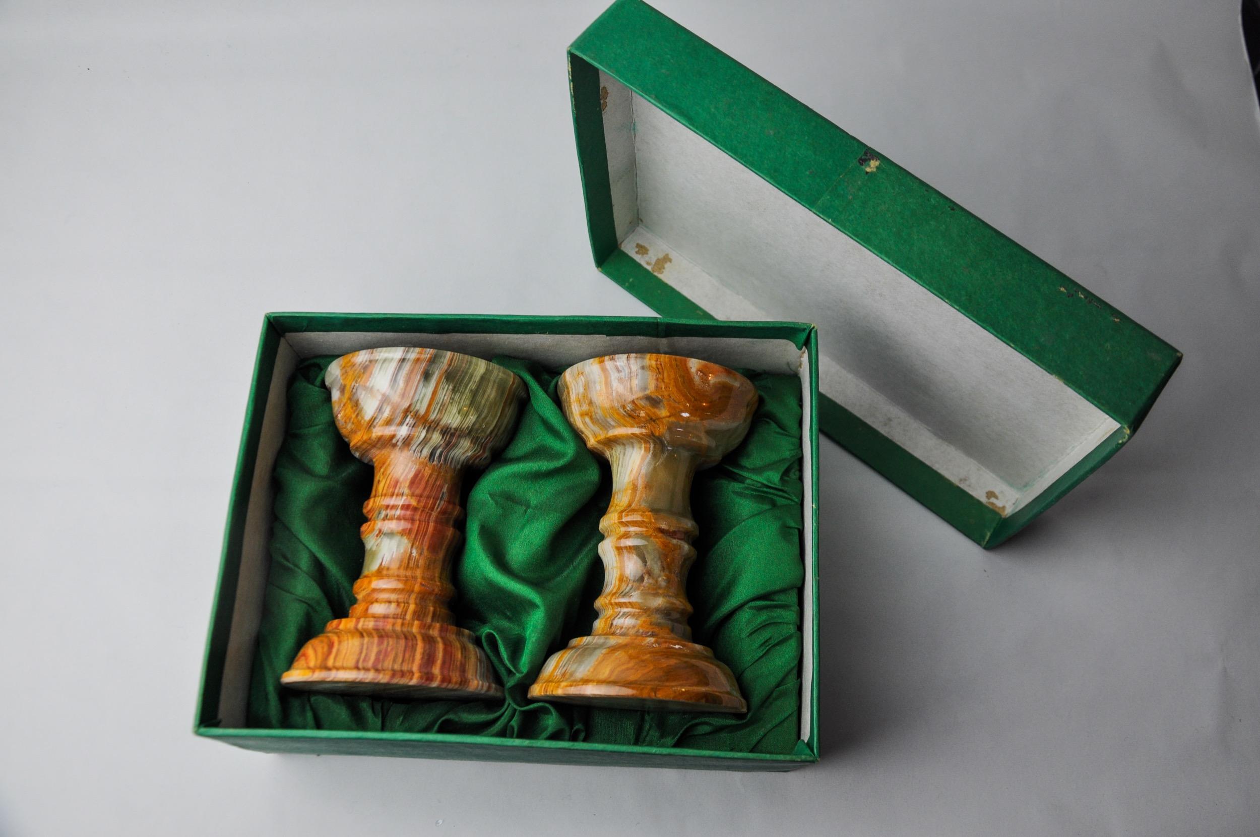 Pair of onyx and brass candlesticks, Italy, 1980 For Sale 1