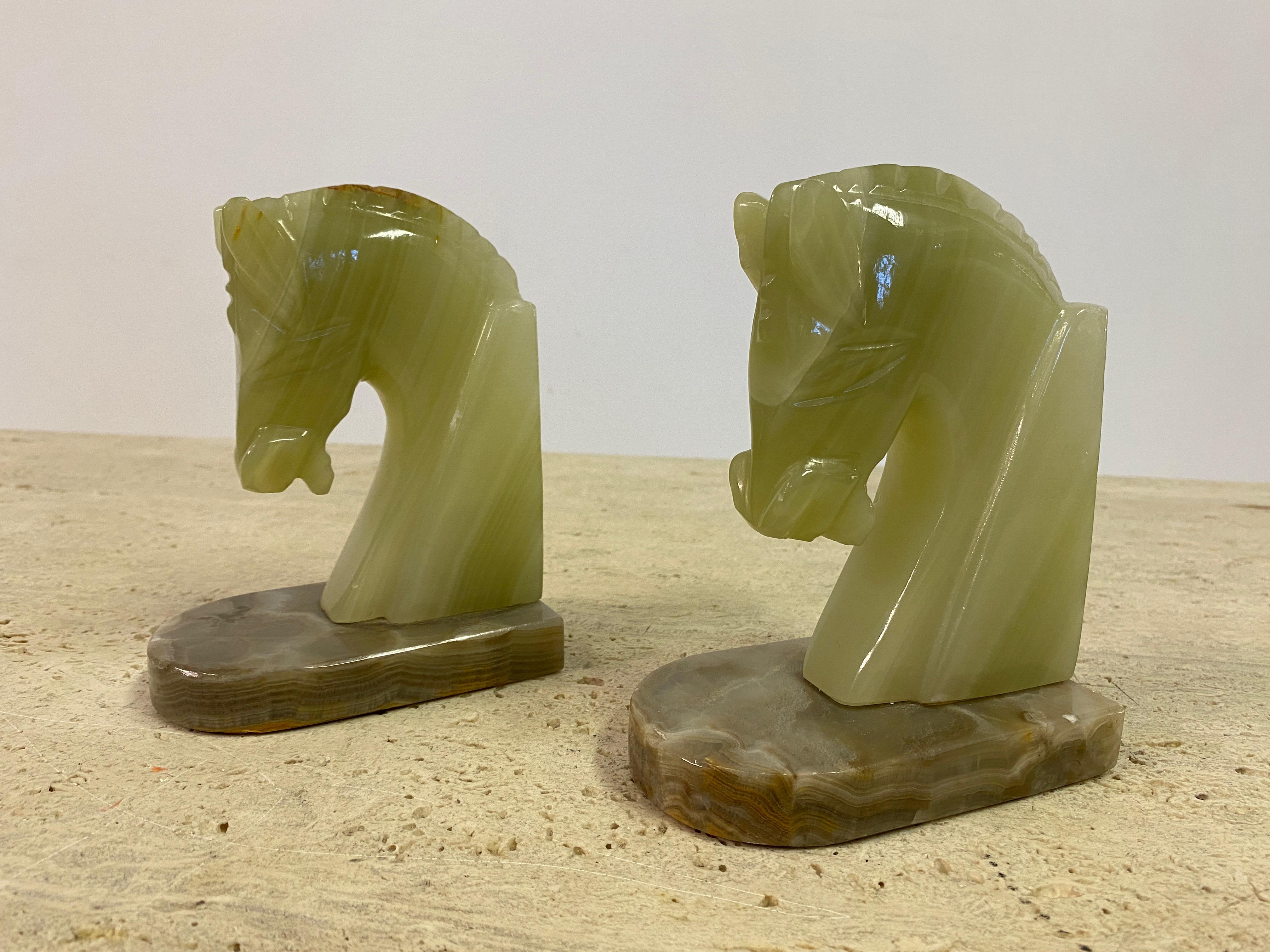 Pair of bookends

Onyx

Two types

Made in Mexico label

Late 20th century.