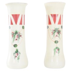 Paire de vases en verre opalescent