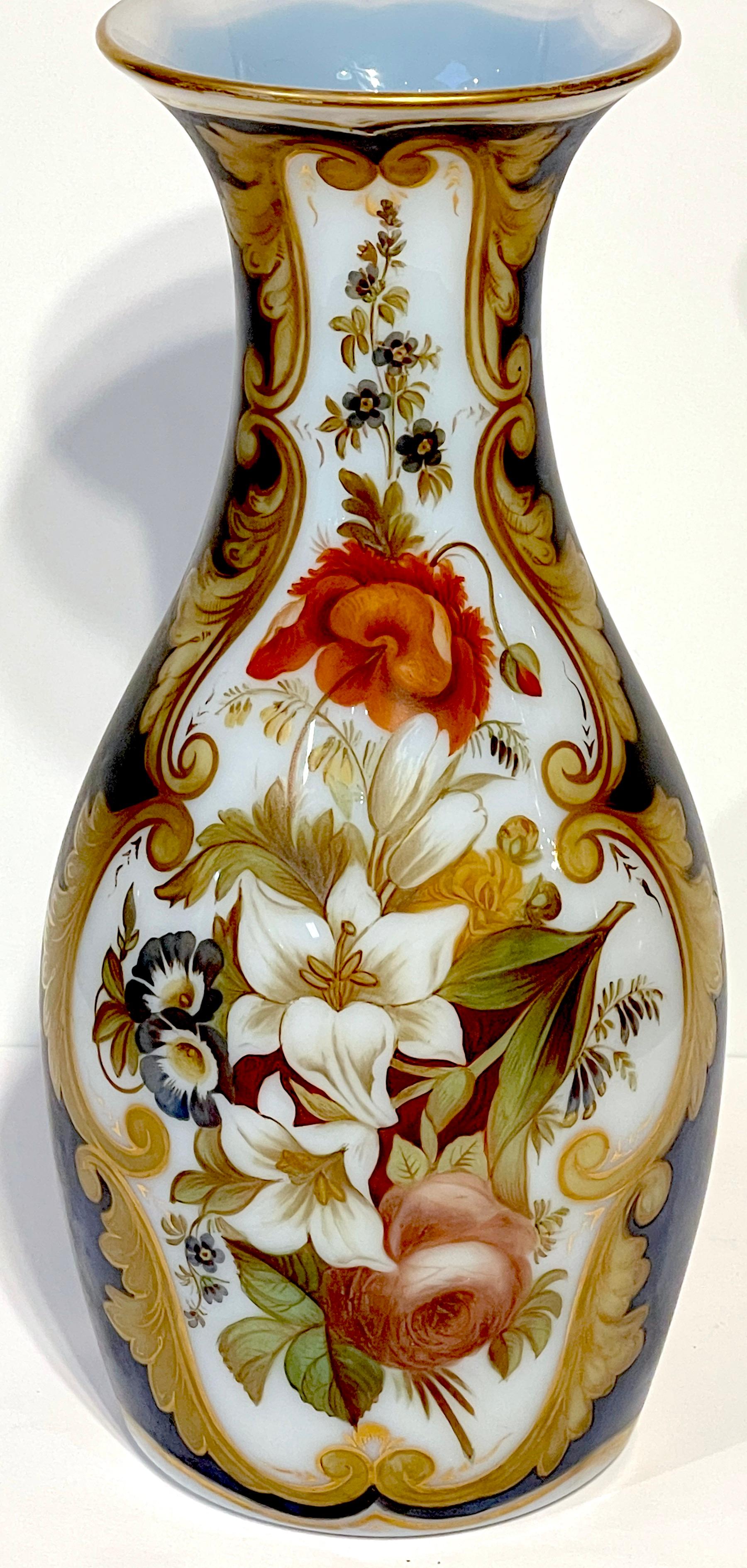 Paar Blumenvasen aus Opalin, zugeschrieben Jean François Robert für Baccarat  (Glas) im Angebot