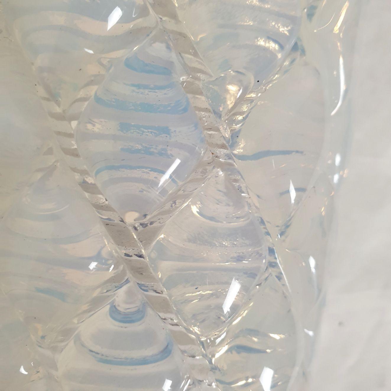 Paire d'appliques en verre de Murano opalin - ensemble de six en vente 3