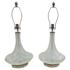 Paire de lampes de Murano opalin