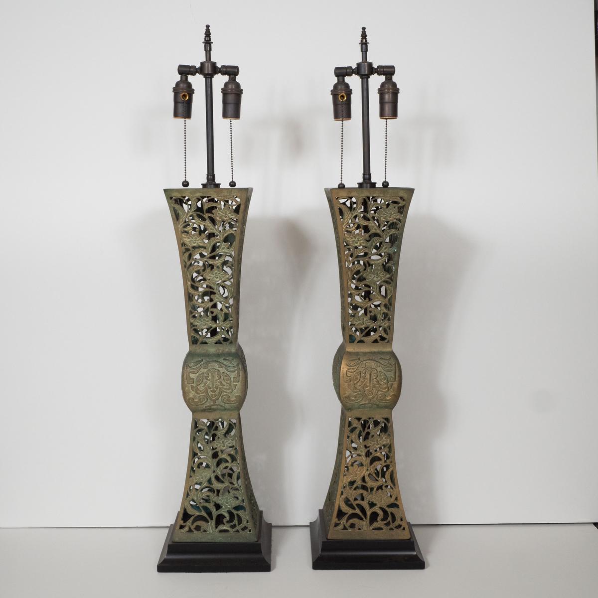 Late 20th Century Pair of Openwork Patinated Bronze Table Lamps For Sale