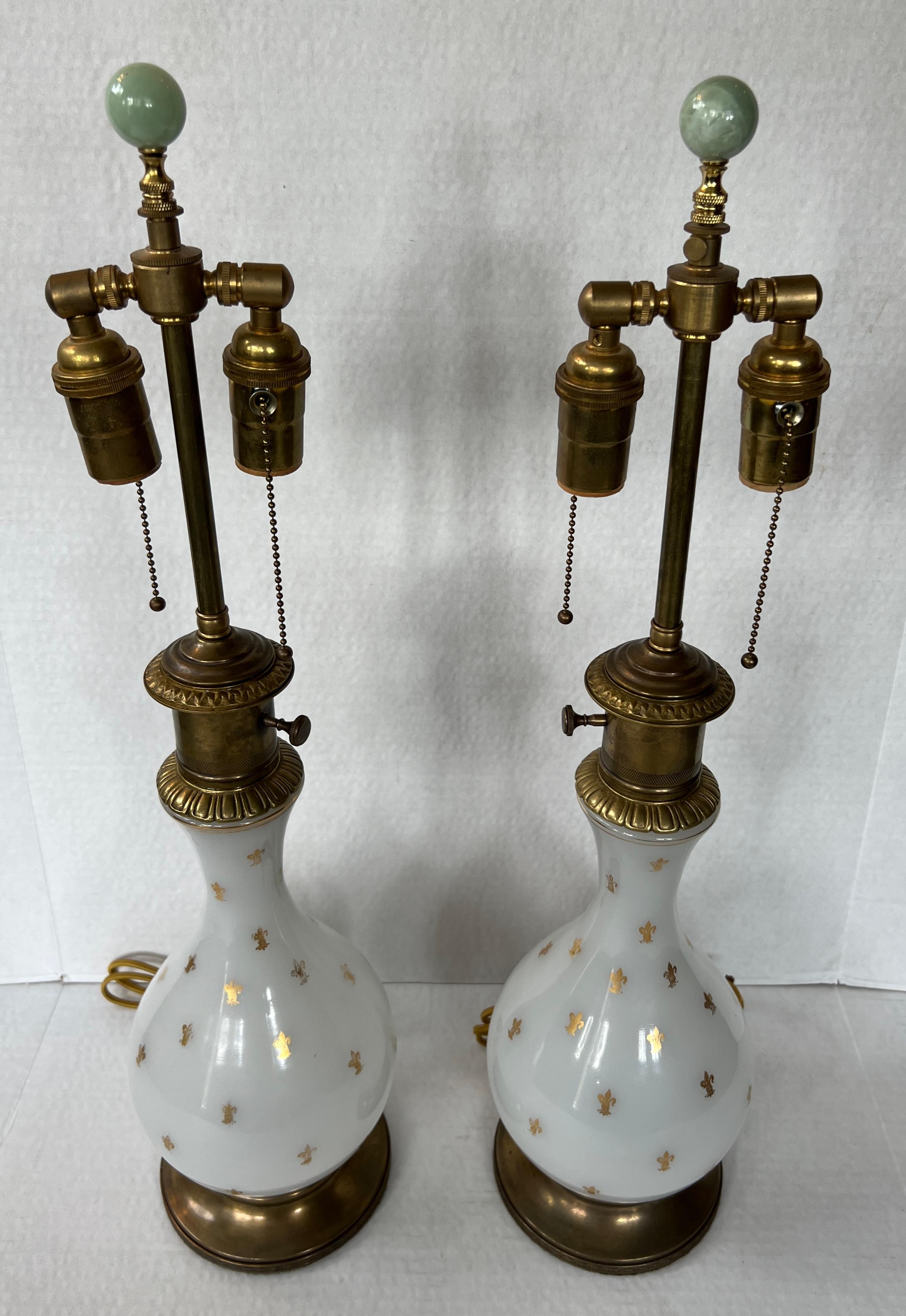 Pair of Opaline Glass Fleur De Lis Table Lamps For Sale 8