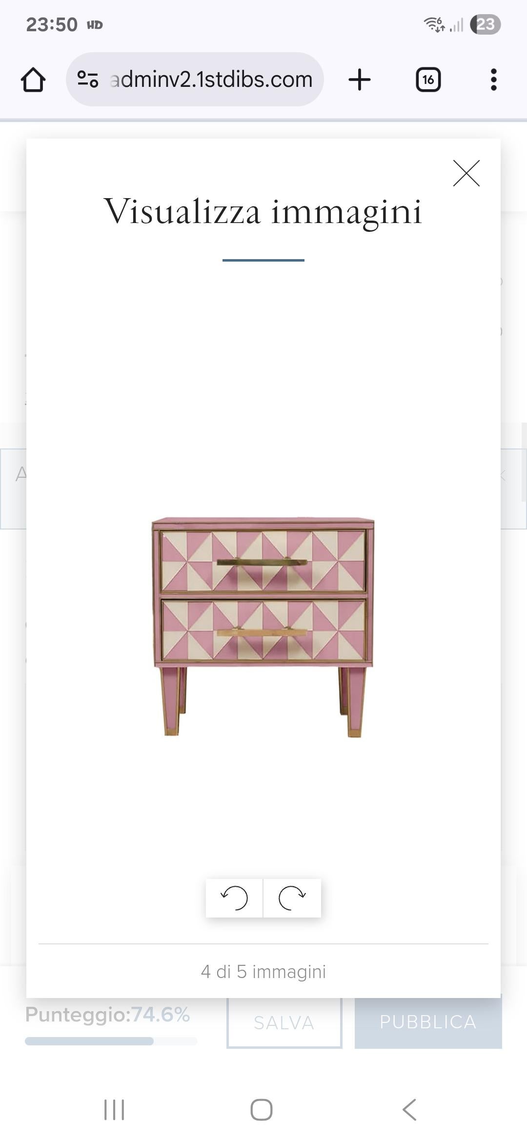 Paire de tables de nuit italiennes à effet optique Verre de Murano rose et blanc avec laiton en vente 2