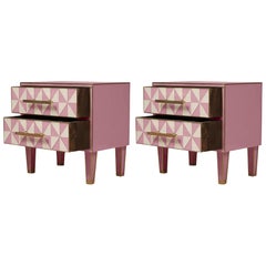 Paire de tables de nuit italiennes à effet optique Verre de Murano rose et blanc avec laiton