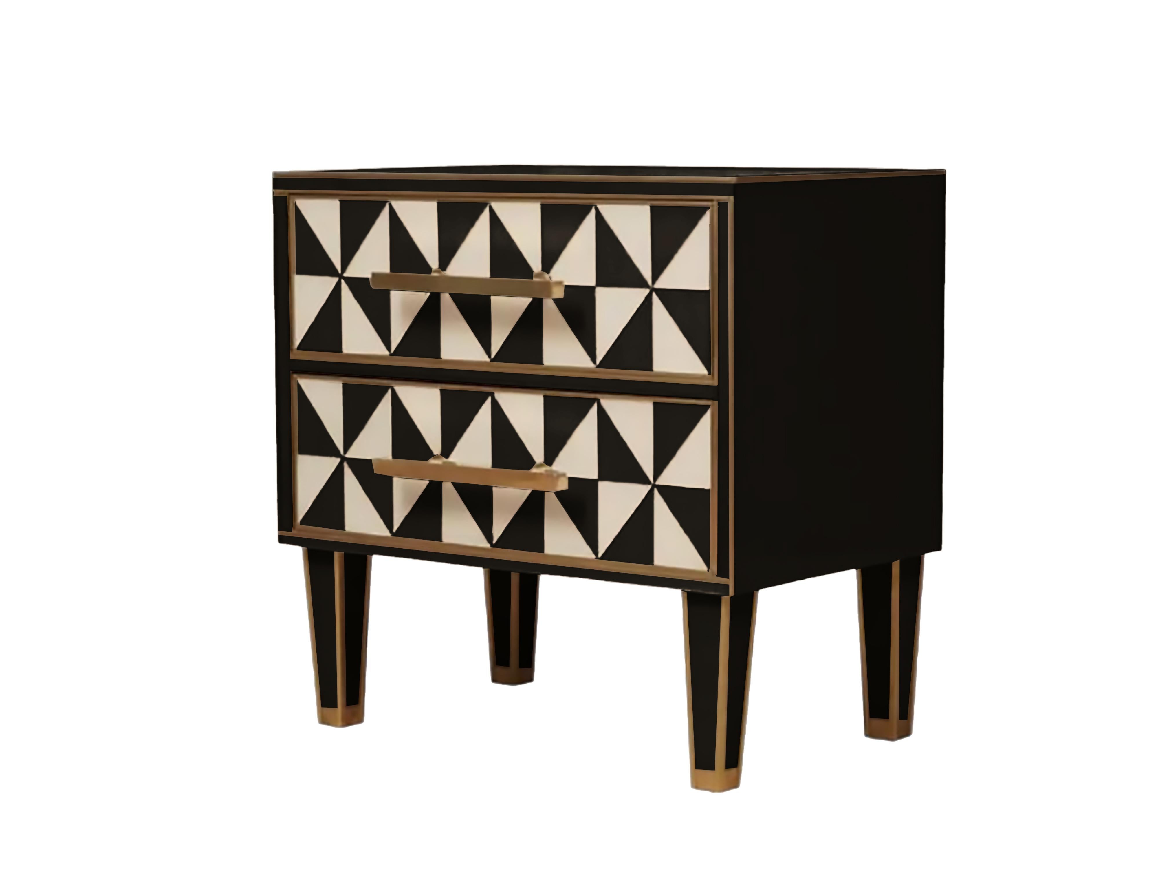 Italian Paire de tables de nuit à effet triangulaire optique noir et blanc, Murano et laiton en vente