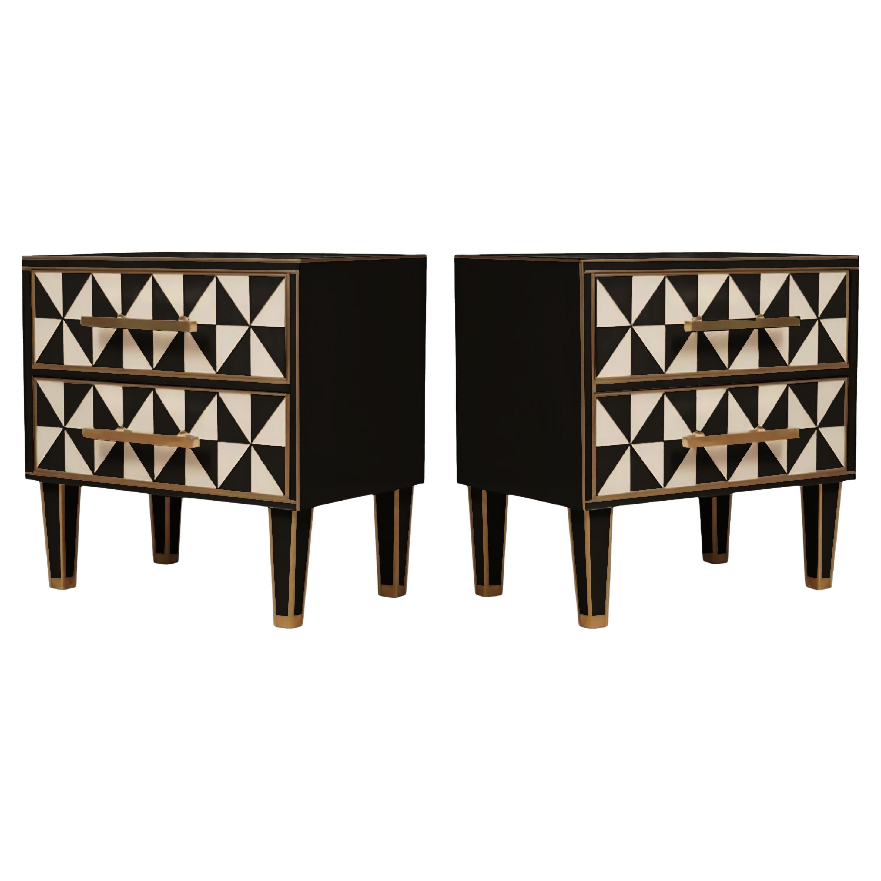 Pareja de Mesillas de Noche Efecto 'Óptico Triangular' Blanco y Negro, Murano y Latón