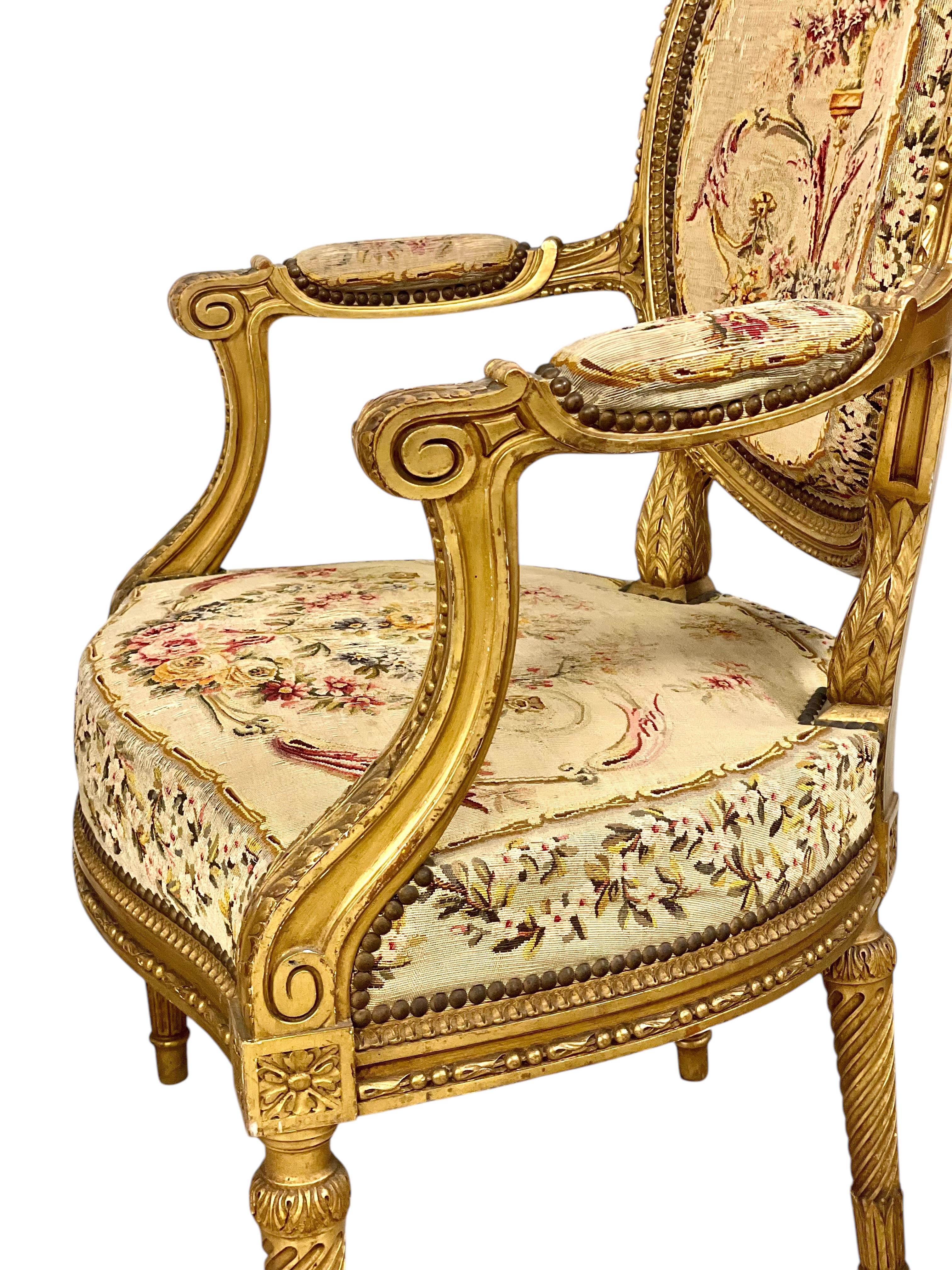 Pareja de opulentos Fauteuils de madera dorada Siglo XIX en venta 2