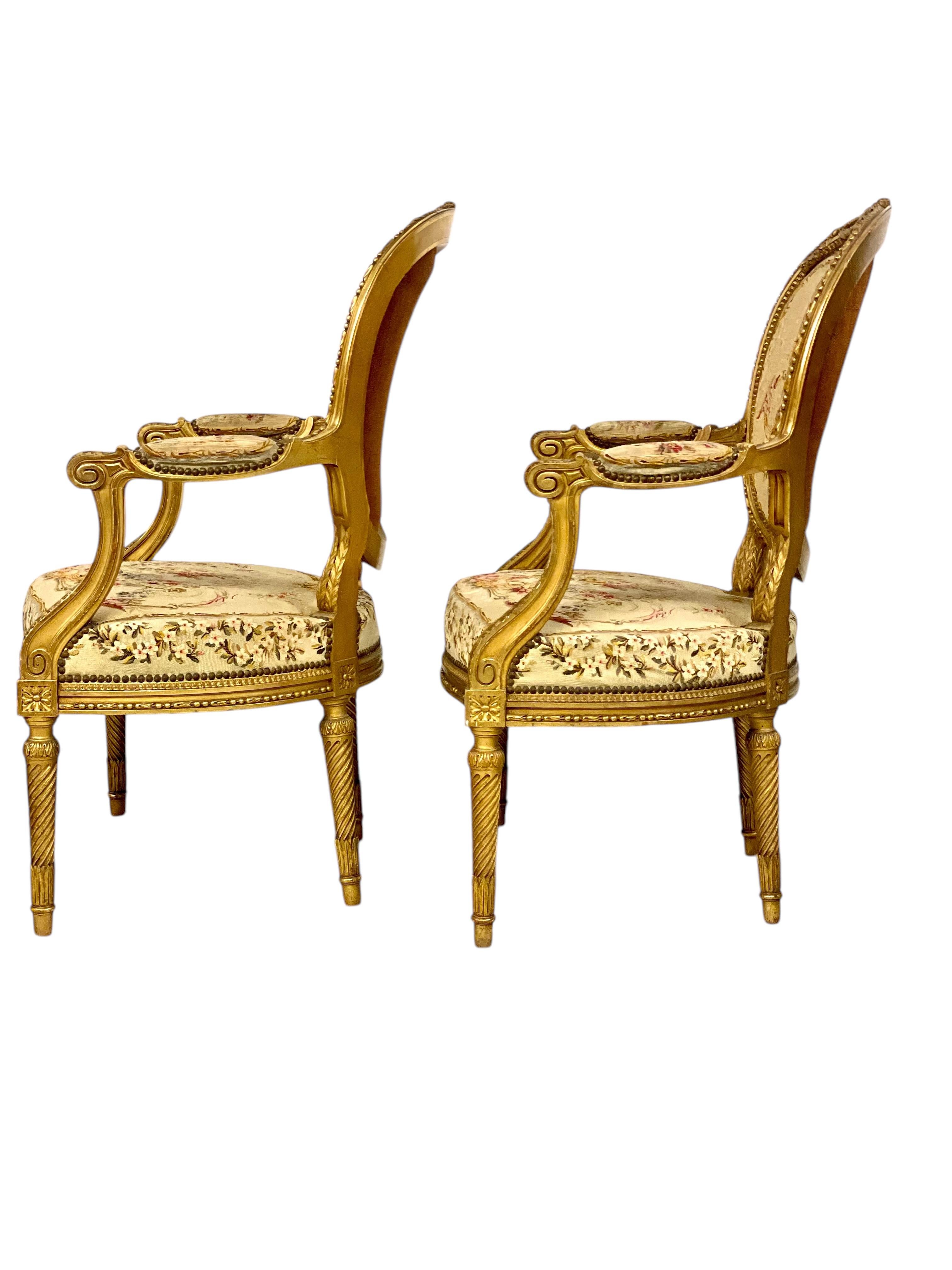 Pareja de opulentos Fauteuils de madera dorada Siglo XIX en venta 6