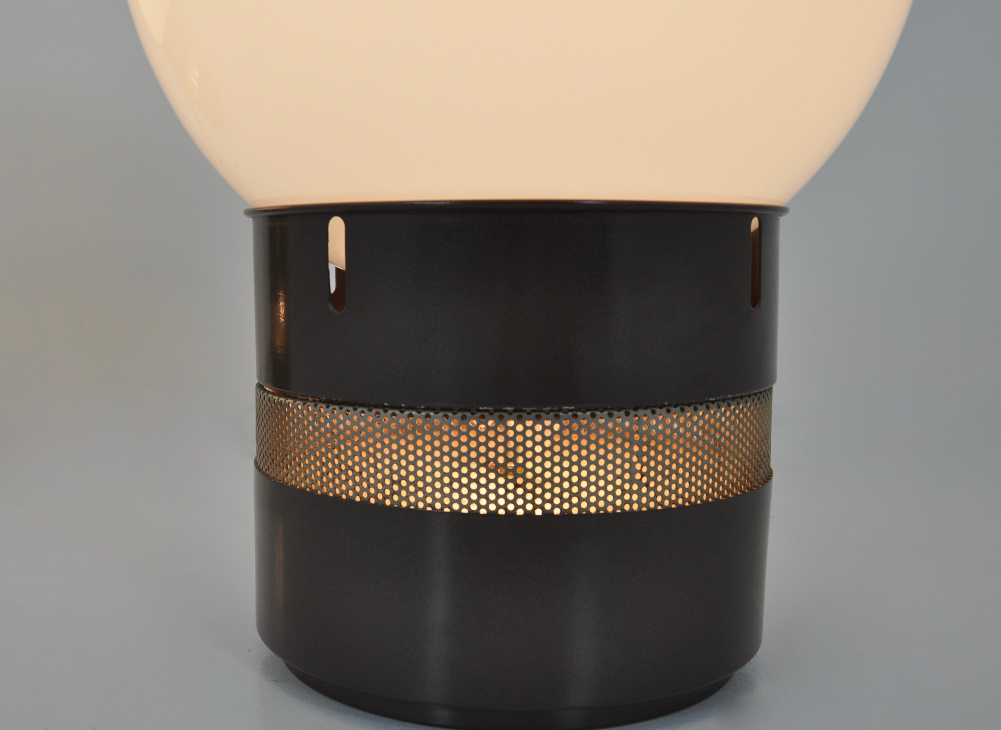 Métal Paire de lampes de table Oracolo de Gae Aulenti pour Artemide, 1969 en vente