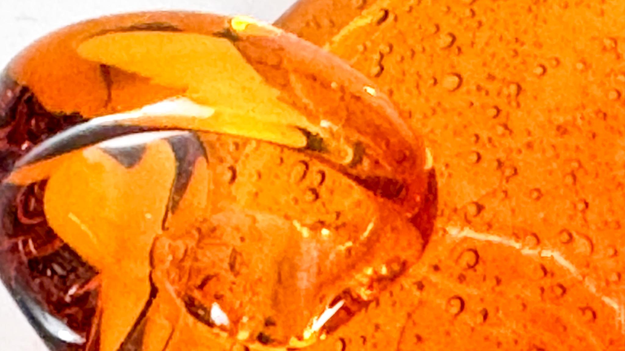 Paire de bougeoirs en verre bullé orange - Biot, France - années 1960 en vente 2