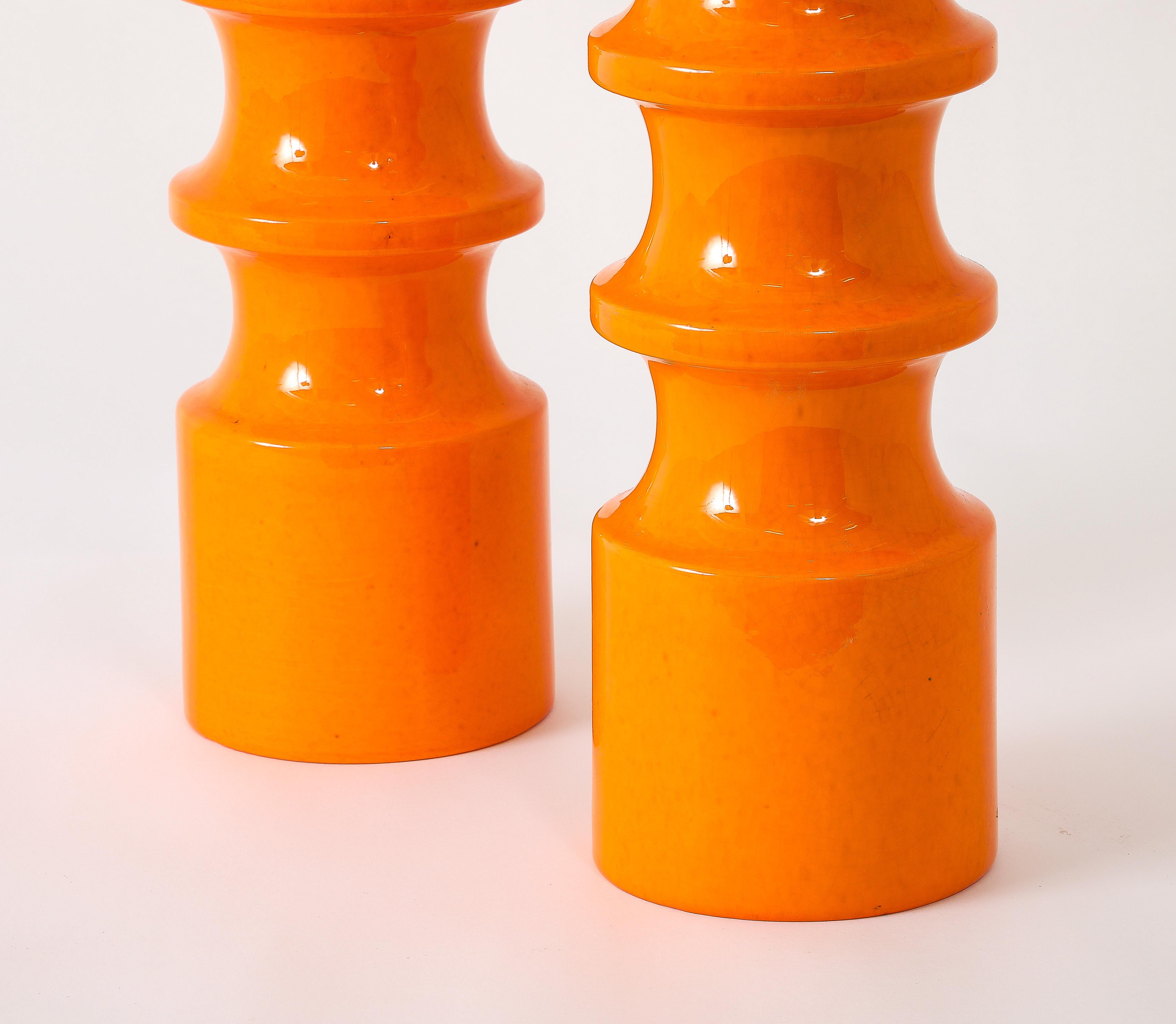 Pair Of Orange Crackle Ceramic Lamps, Italy 1950's In Good Condition For Sale In New York, NY