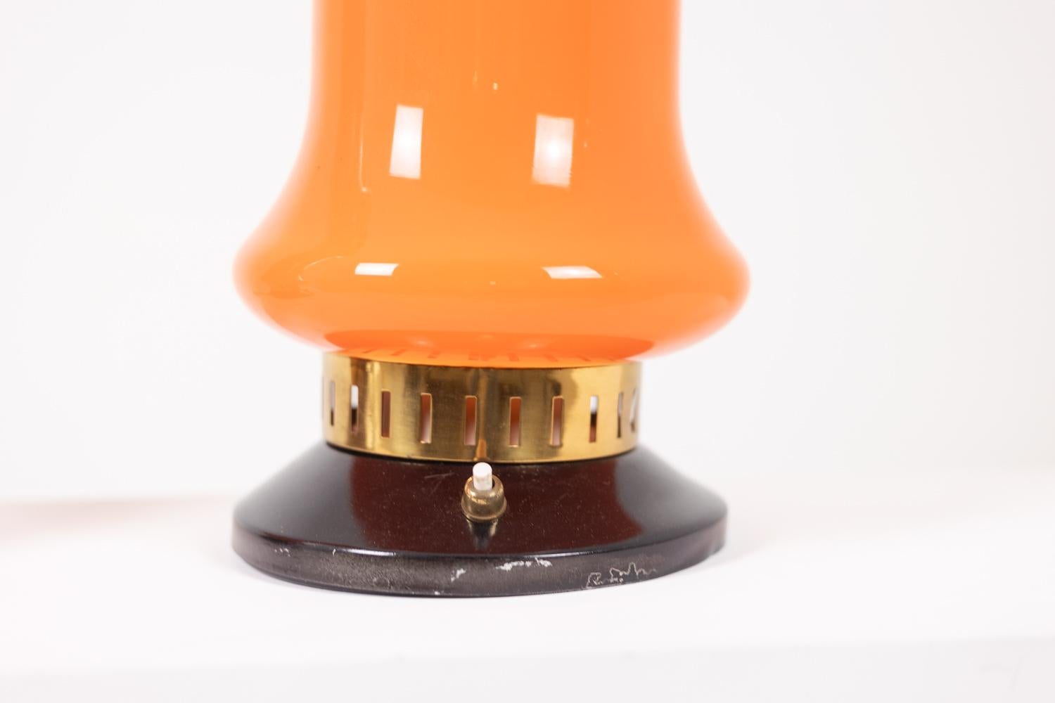 Pair of orange glass lamps. 1970s. For Sale 2