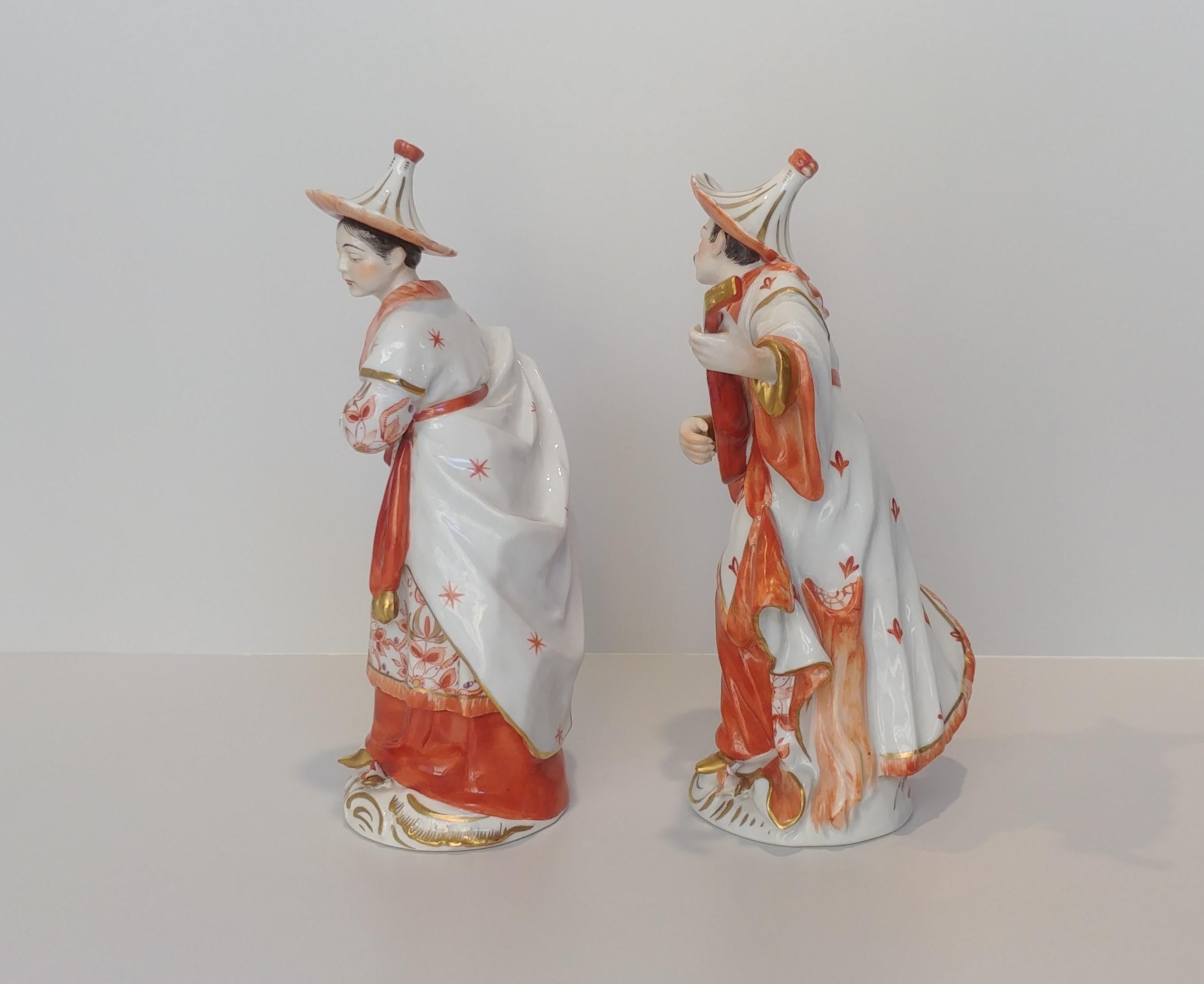 Pair of Orange Gold Dresden Porcelain Figurines Chinese Musicians, 20th Century For Sale 4