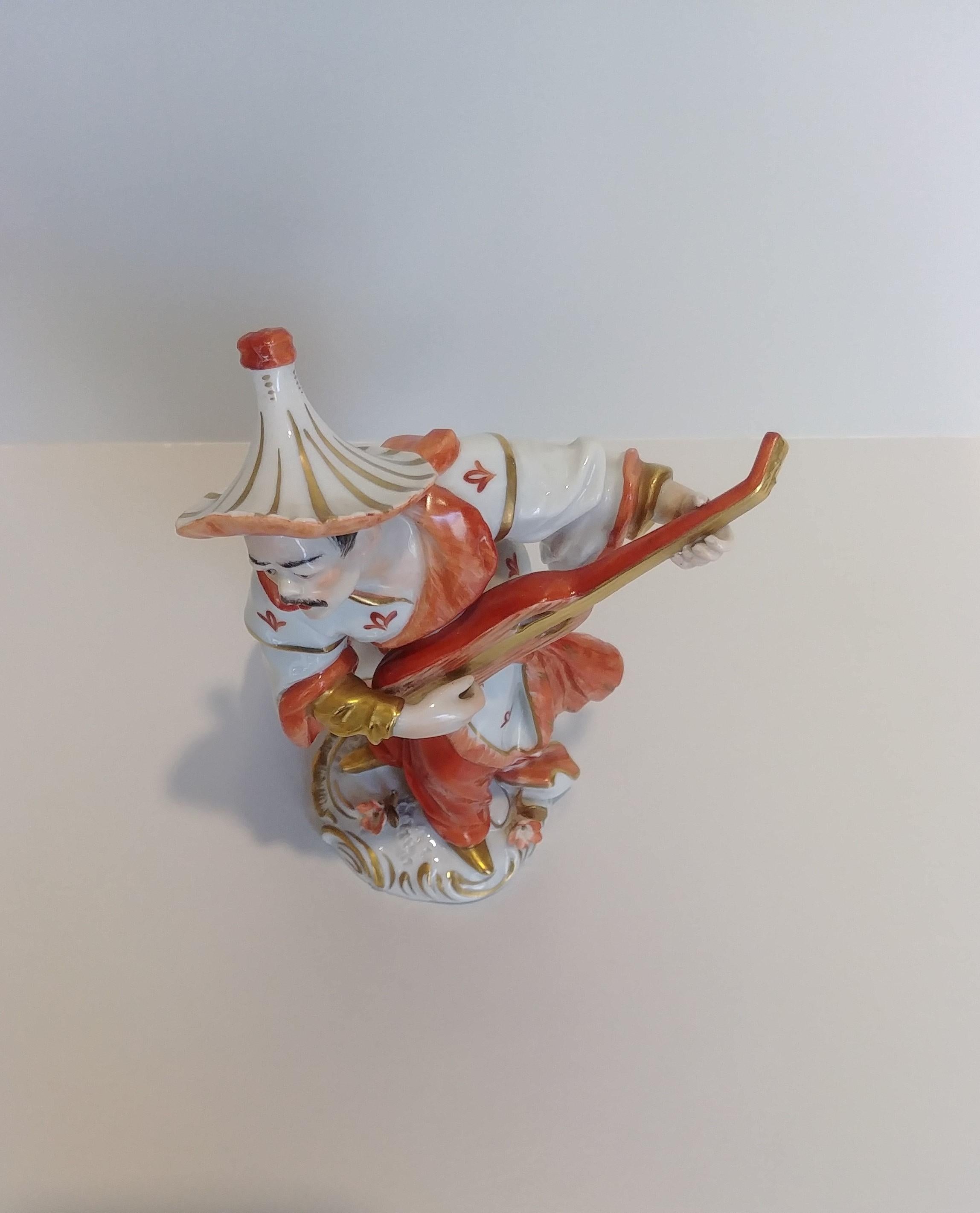 Pair of Orange Gold Dresden Porcelain Figurines Chinese Musicians, 20th Century For Sale 7
