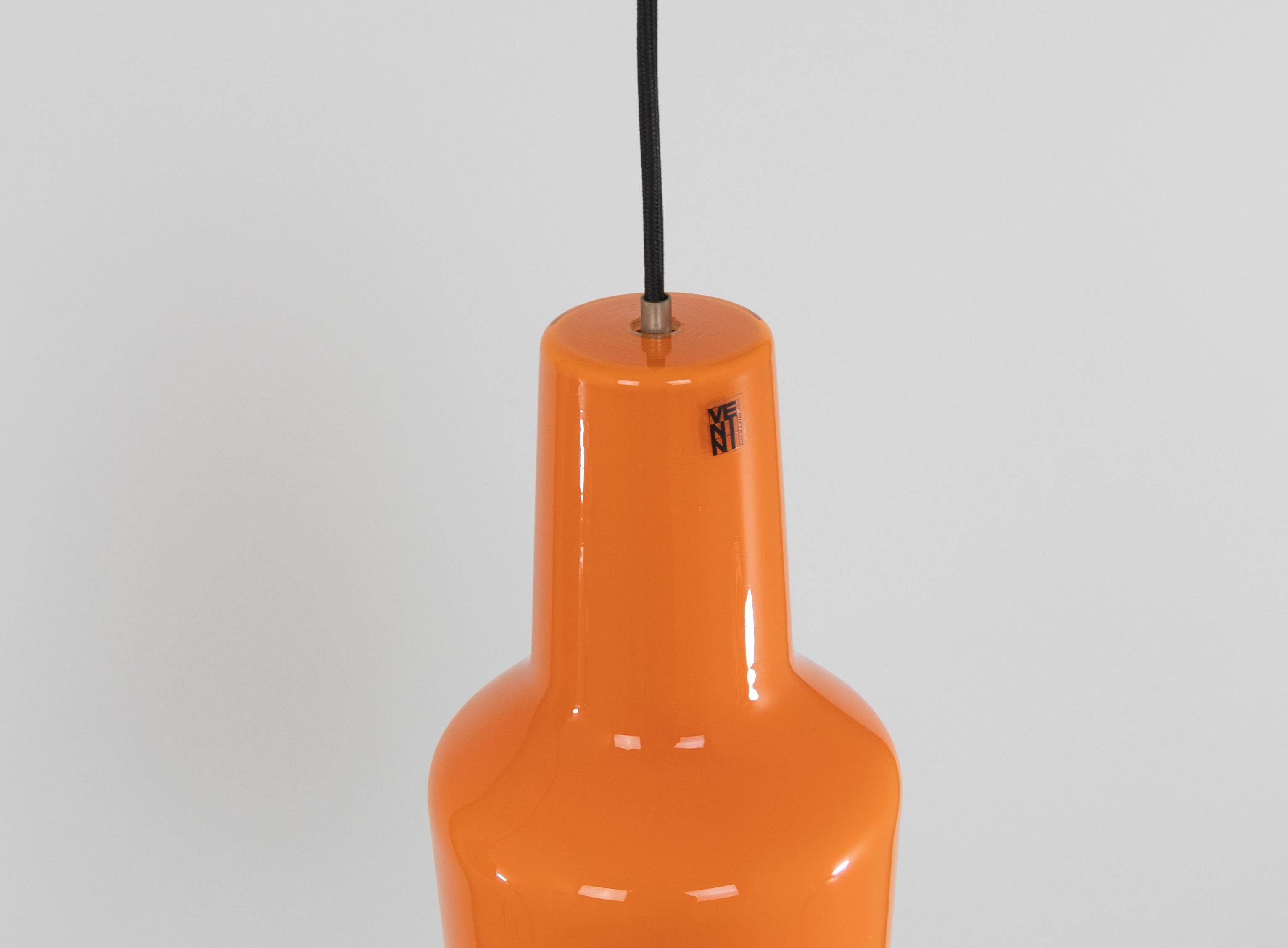 Coppia di pendenti in vetro di Murano arancione di Massimo Vignelli per Venini, anni '50 in vendita 1